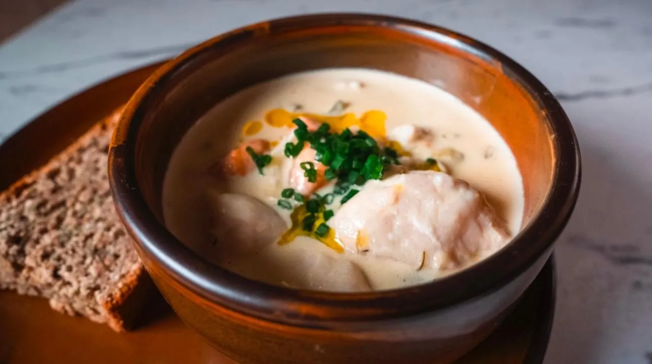 Food and drinks in Tara Hotel