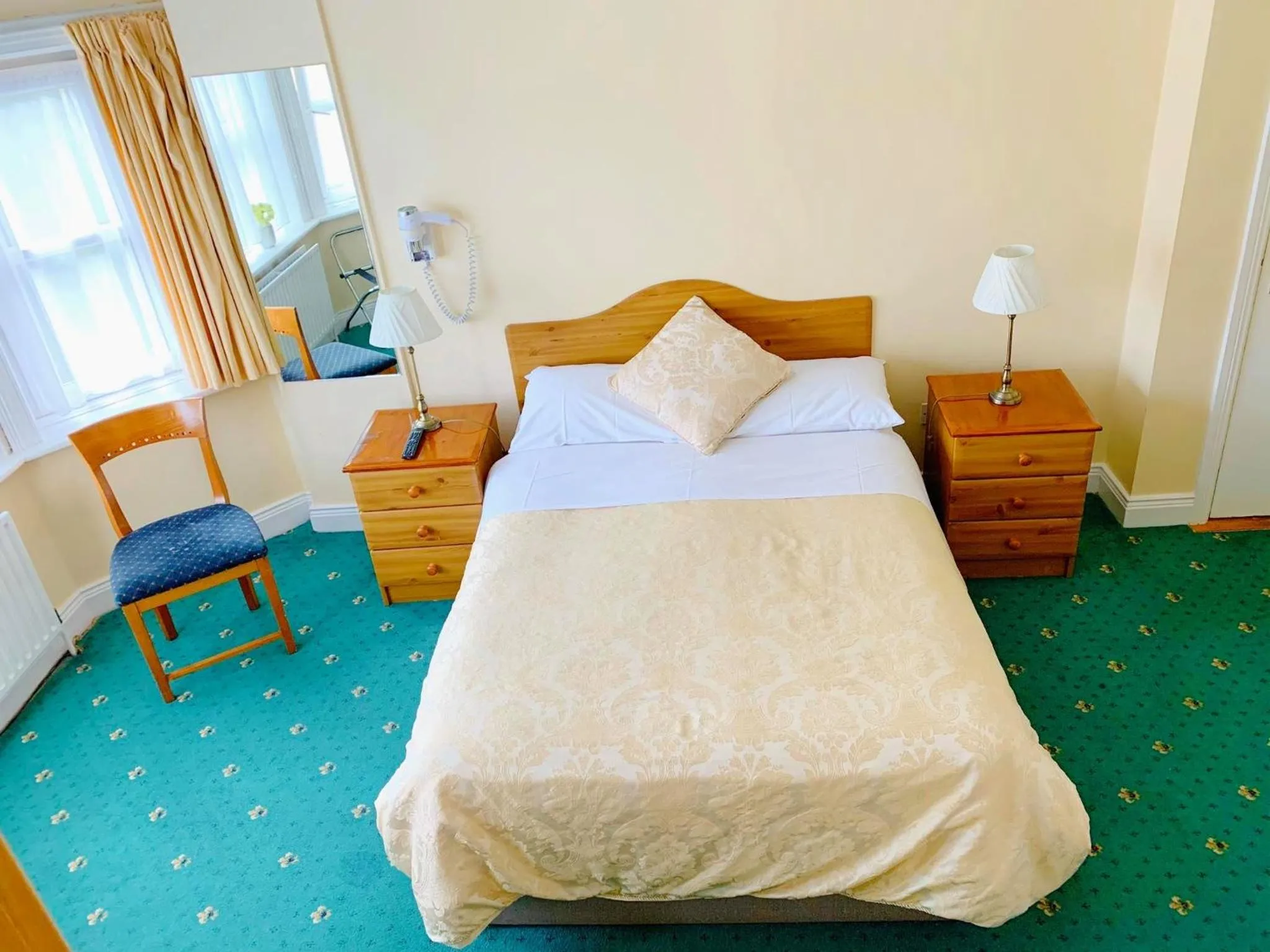 Shower, Bed in Redclyffe Guesthouse