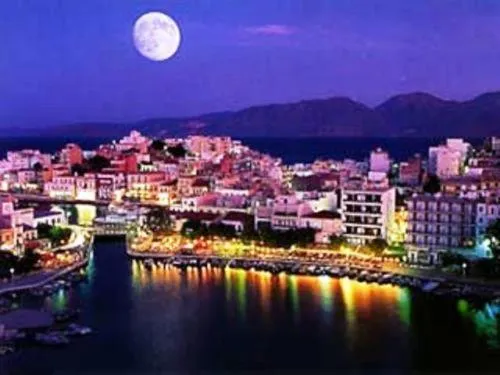 Night in Mavroforos Hotel