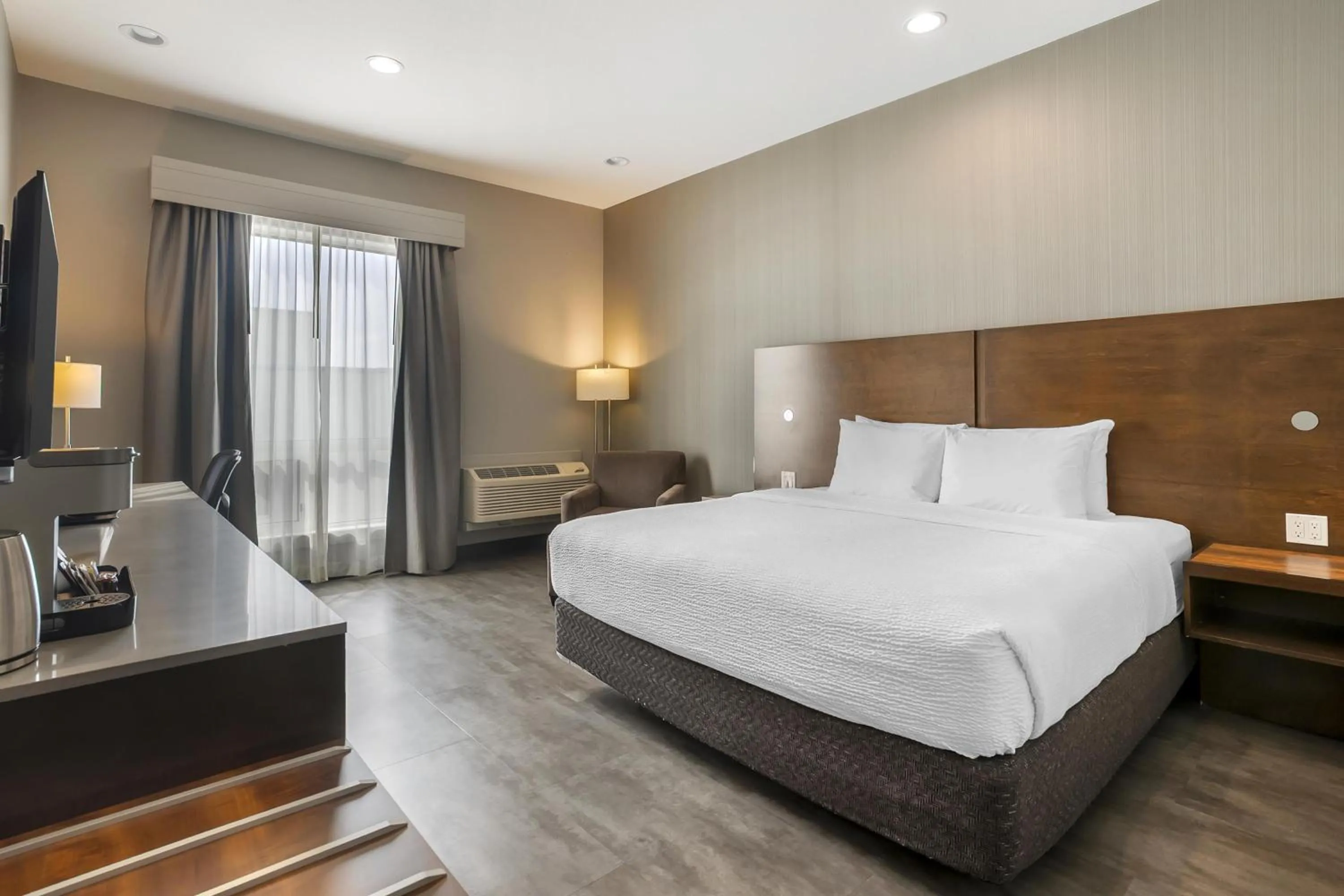 Bedroom, Bed in Best Western Plus East Side