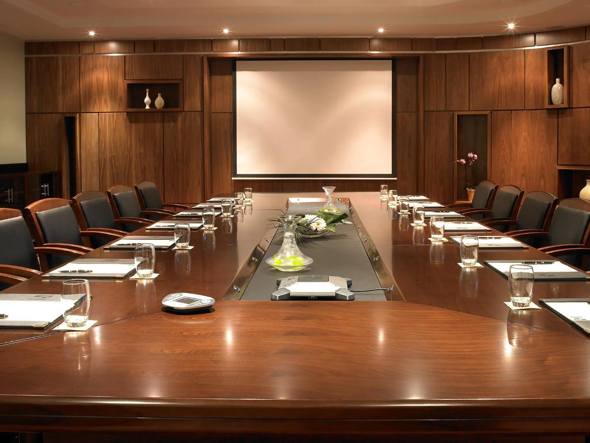Business facilities in Horse & Jockey Hotel