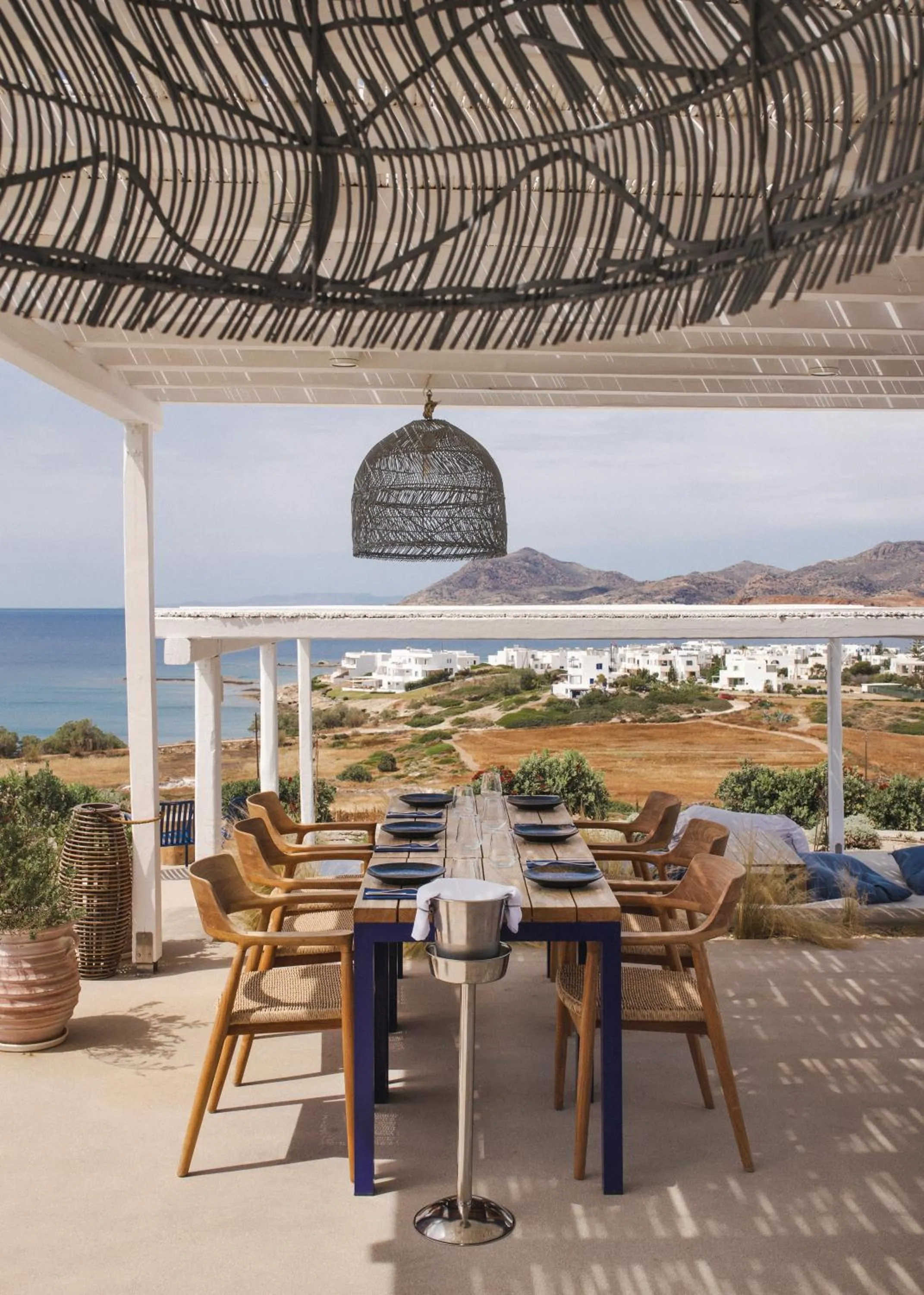 Restaurant/places to eat in Milos Breeze Boutique Hotel