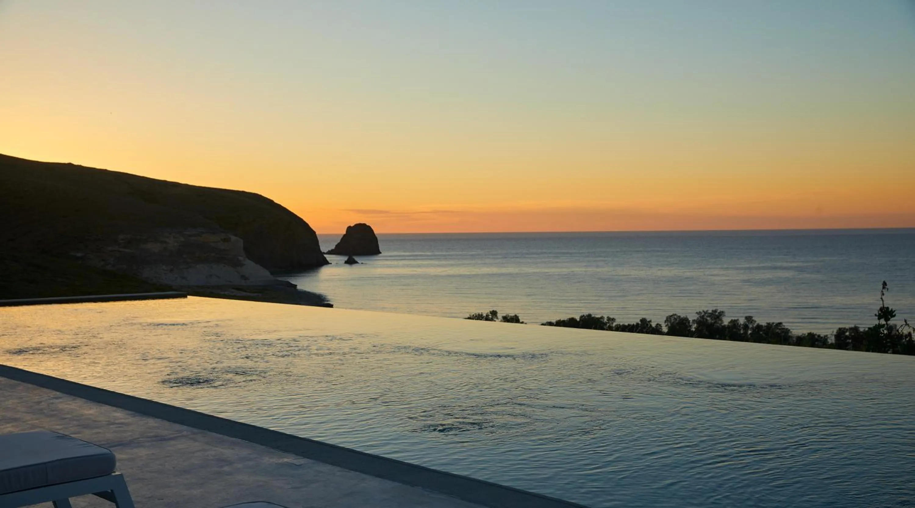 Natural landscape in Milos Breeze Boutique Hotel