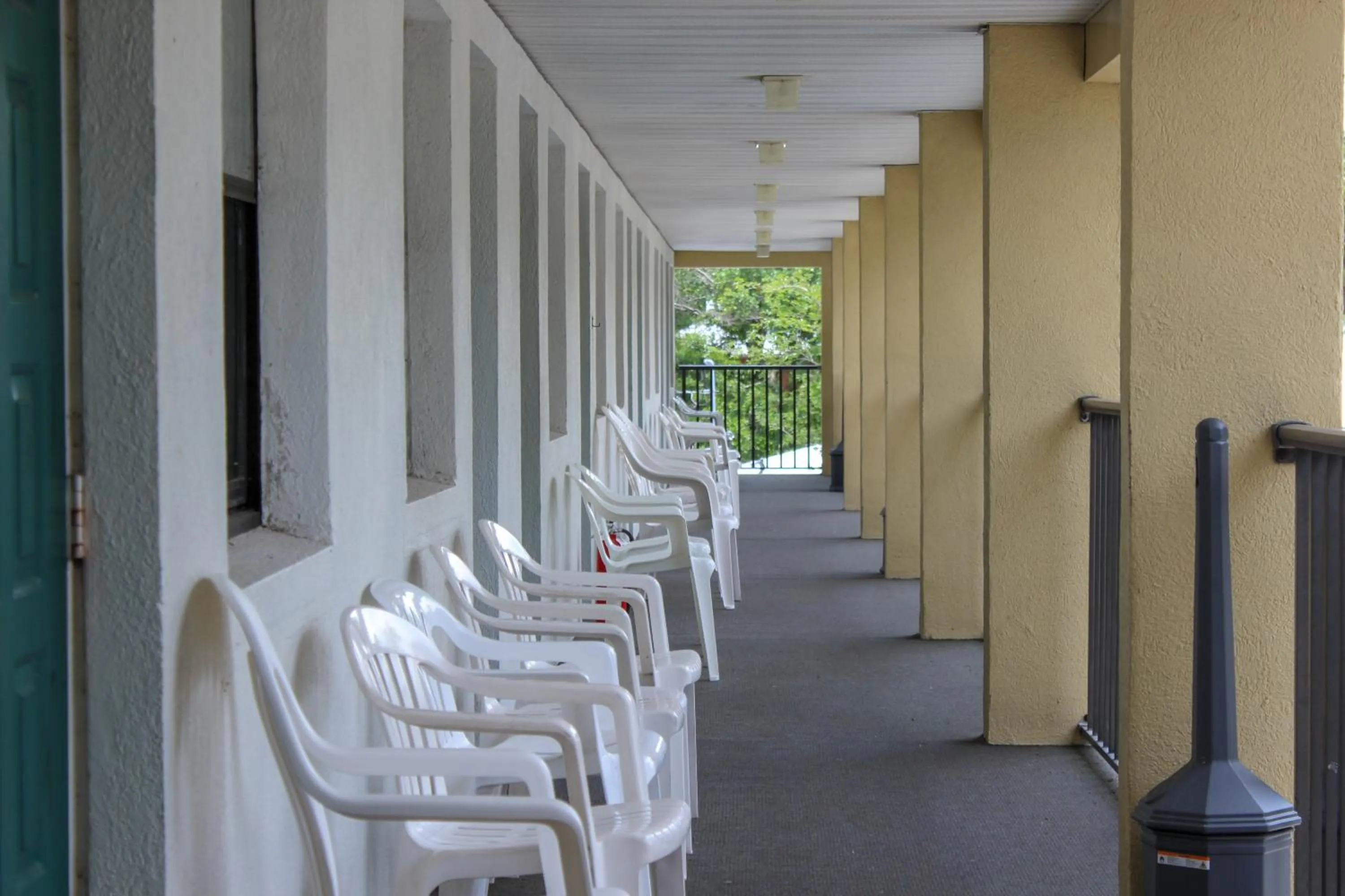 Balcony/Terrace in Steinhatchee River Inn and Marina