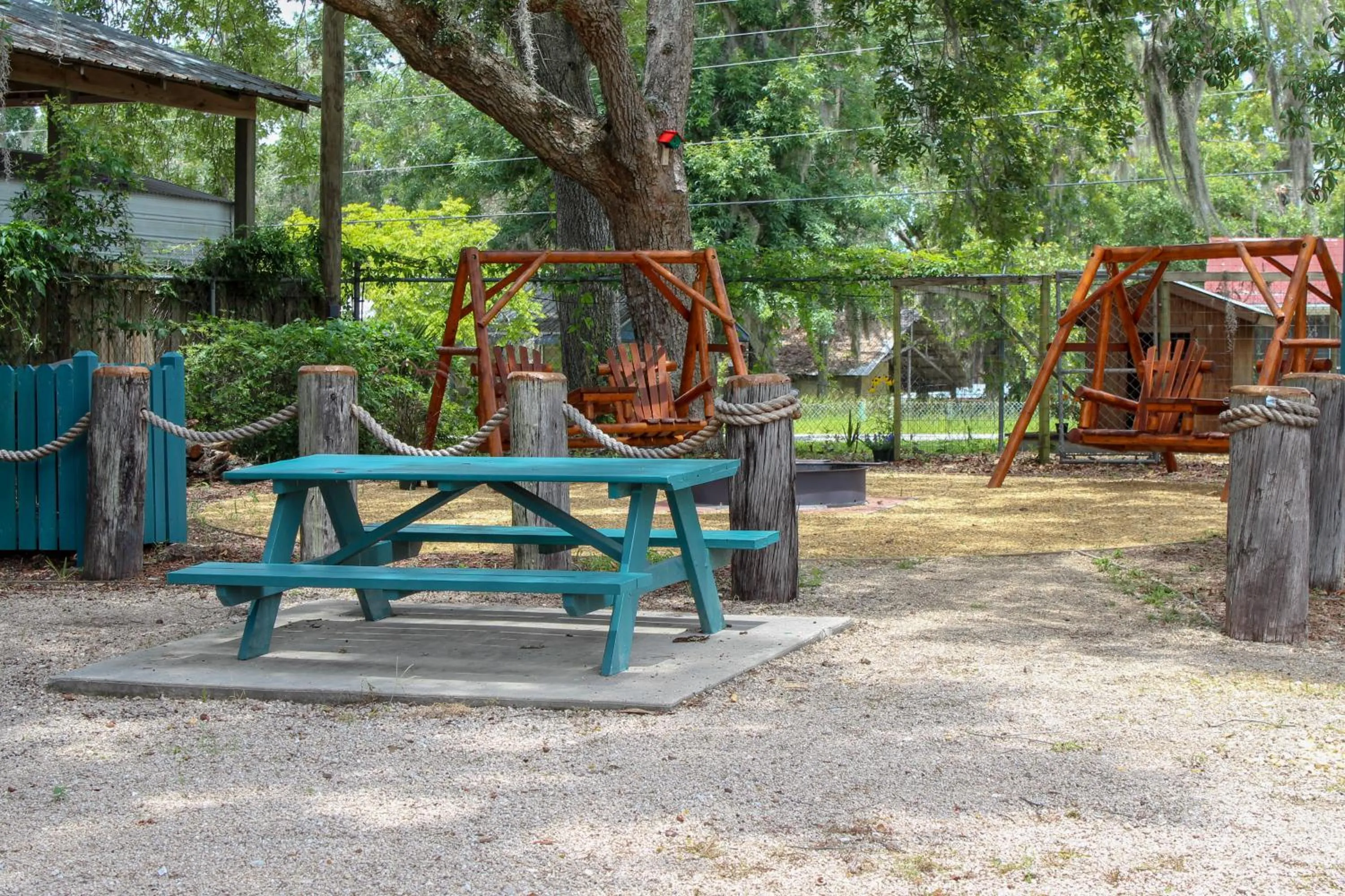 BBQ facilities in Steinhatchee River Inn and Marina