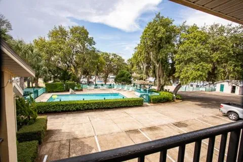 Balcony/Terrace in Steinhatchee River Inn and Marina