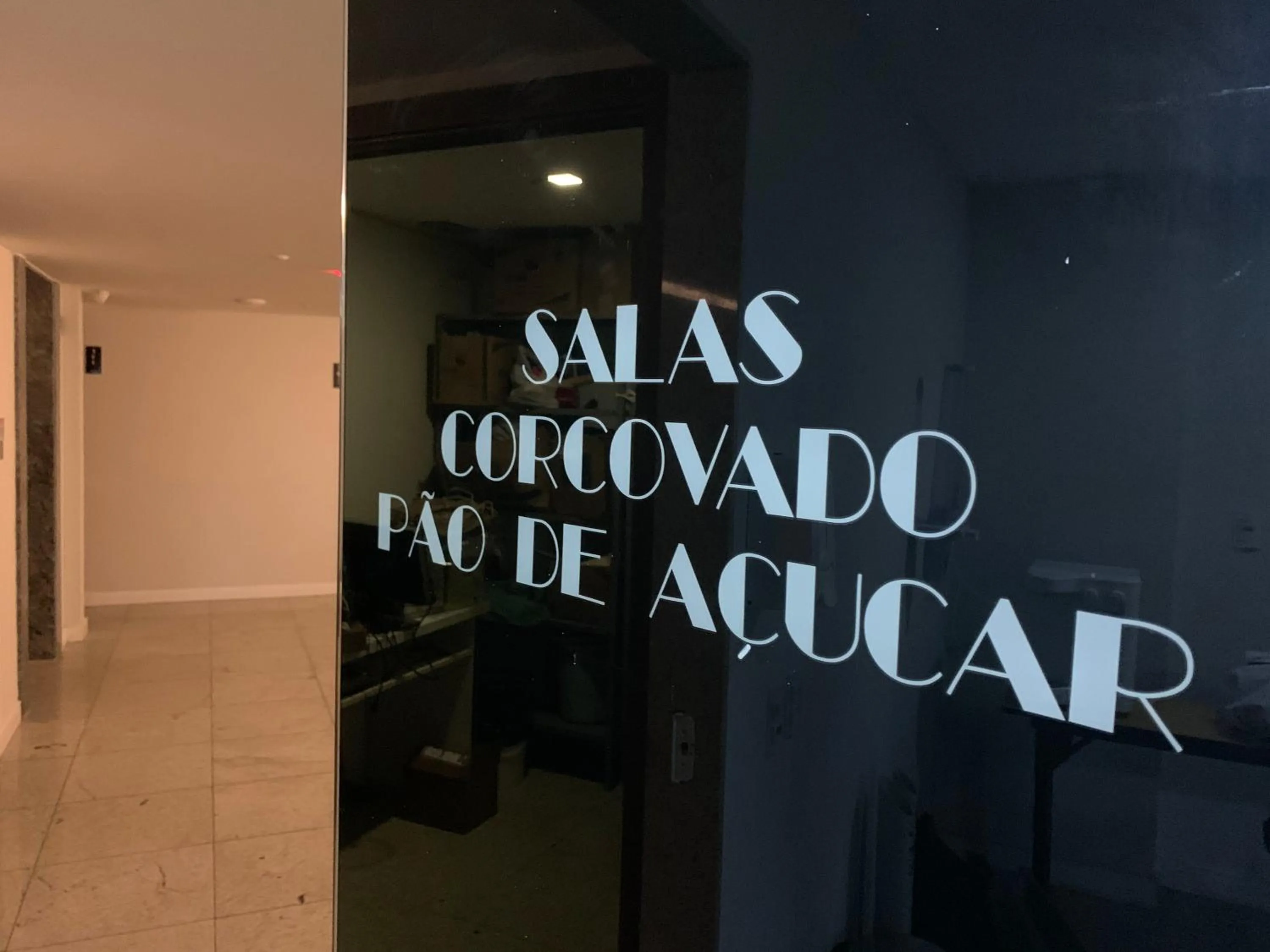 Meeting/conference room in Casa Nova Hotel