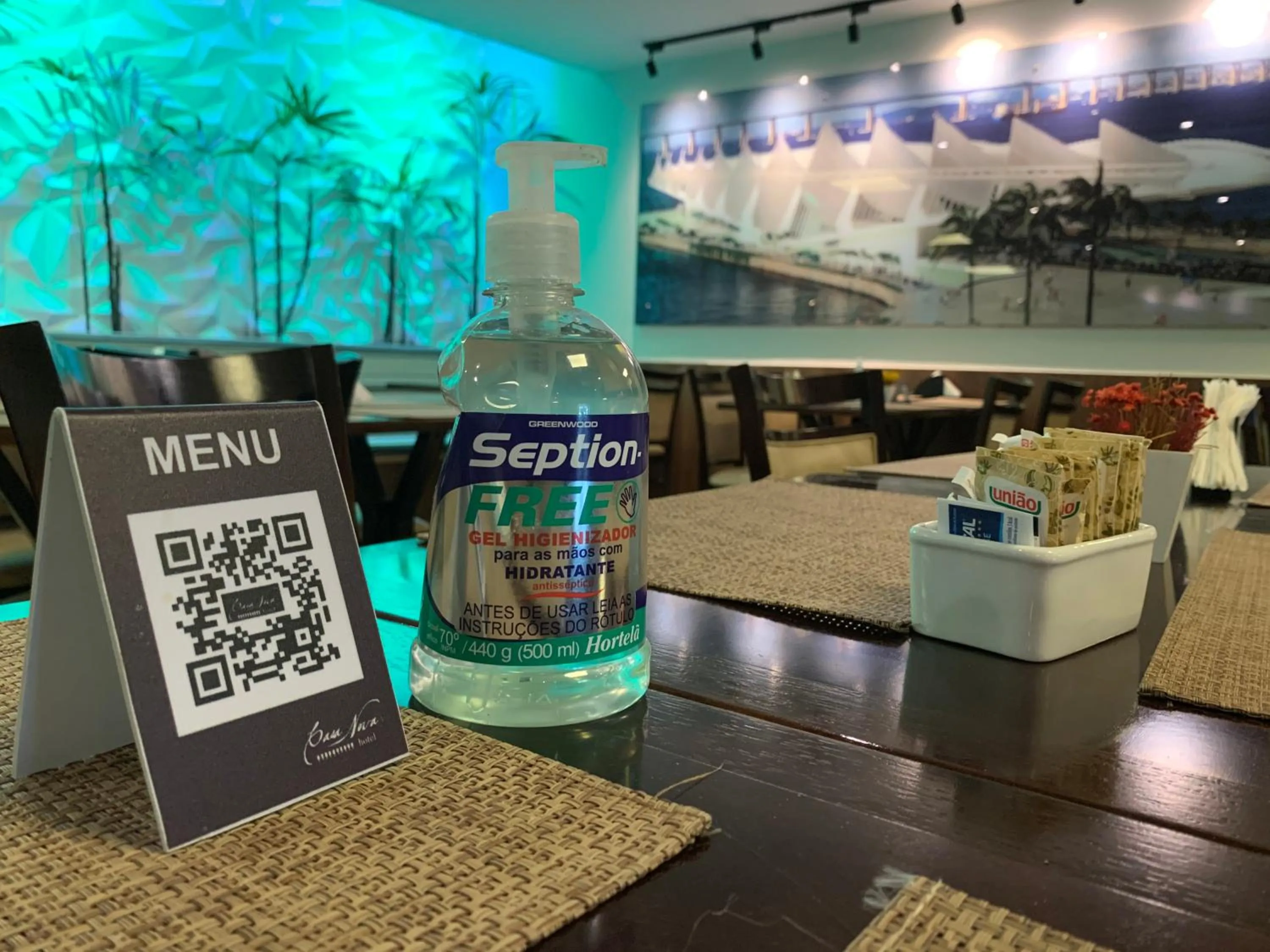 Restaurant/places to eat in Casa Nova Hotel