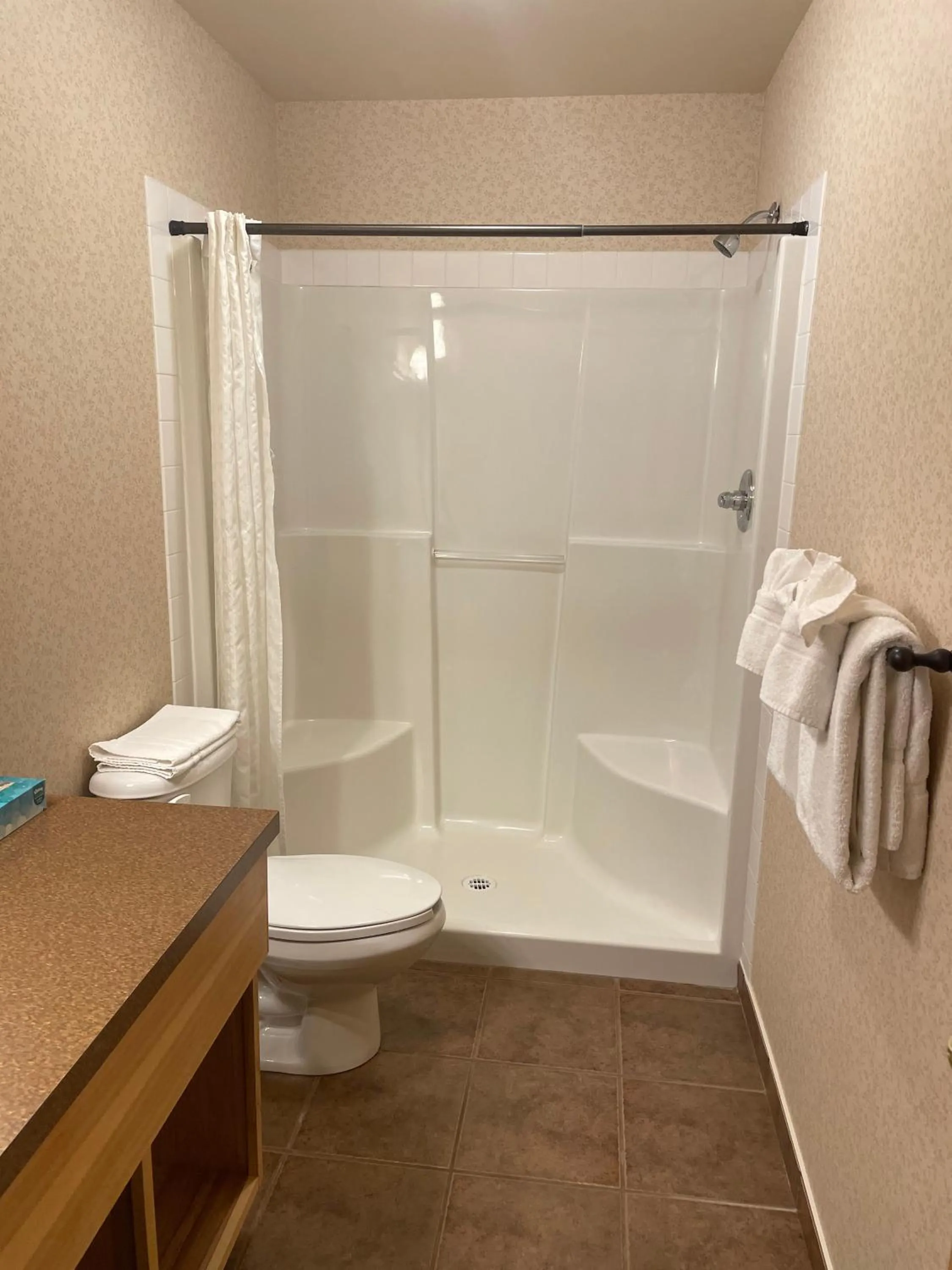 Shower in Elkwater Lake Lodge and Resort