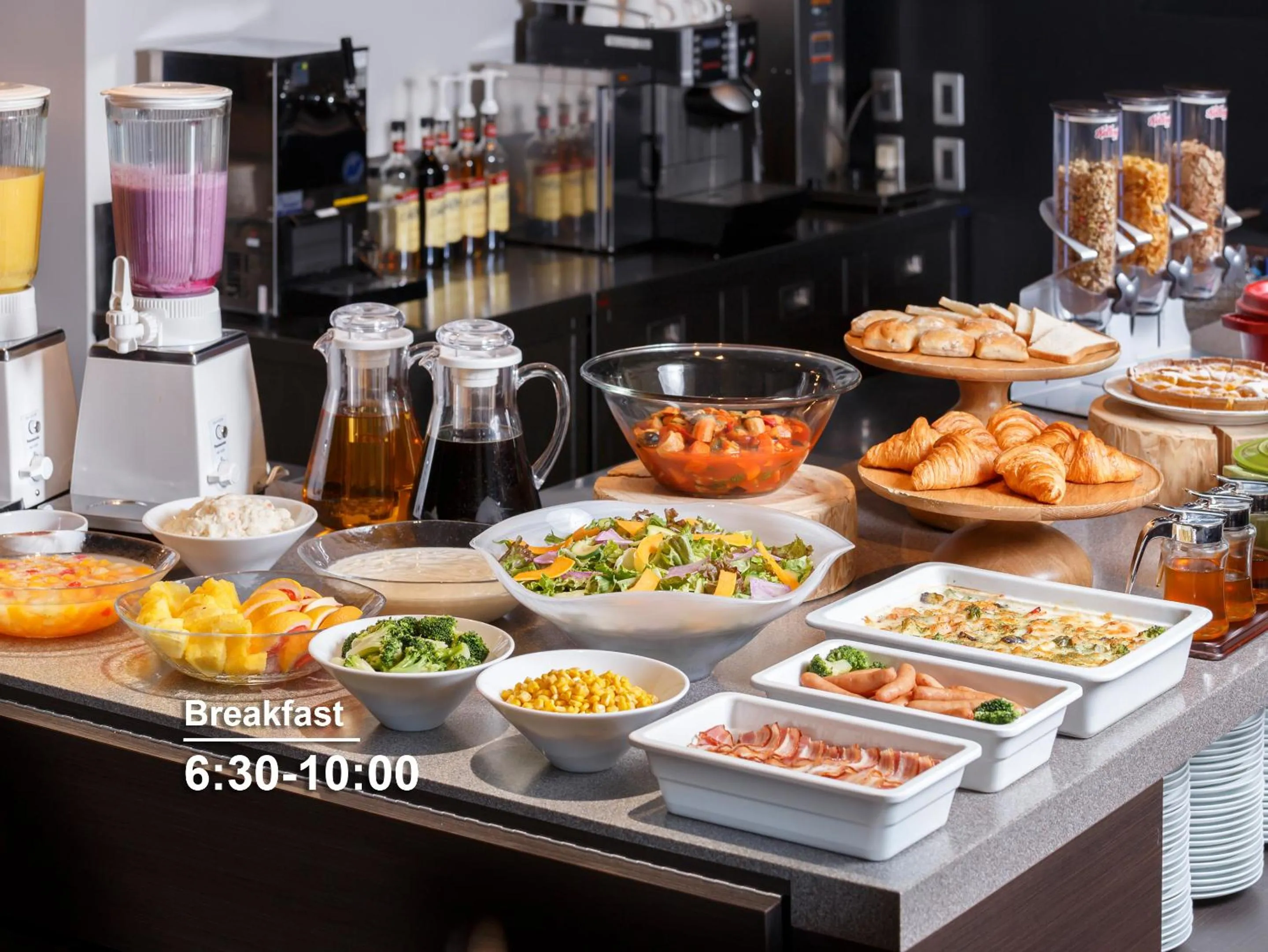 Breakfast in Mitsui Garden Hotel Kyobashi - Tokyo Station