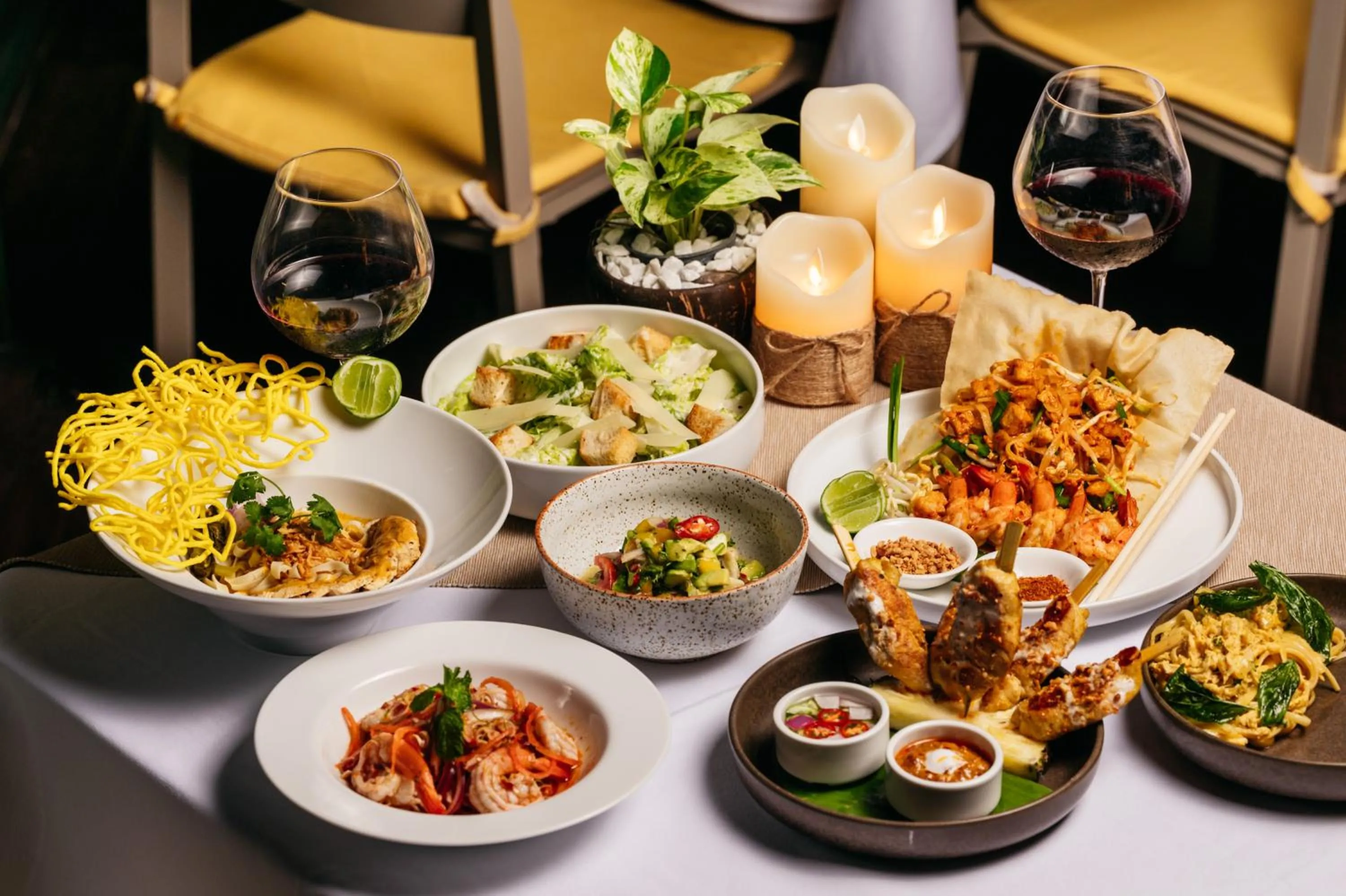 Food in Explorar Koh Samui - Adults Only Resort and Spa