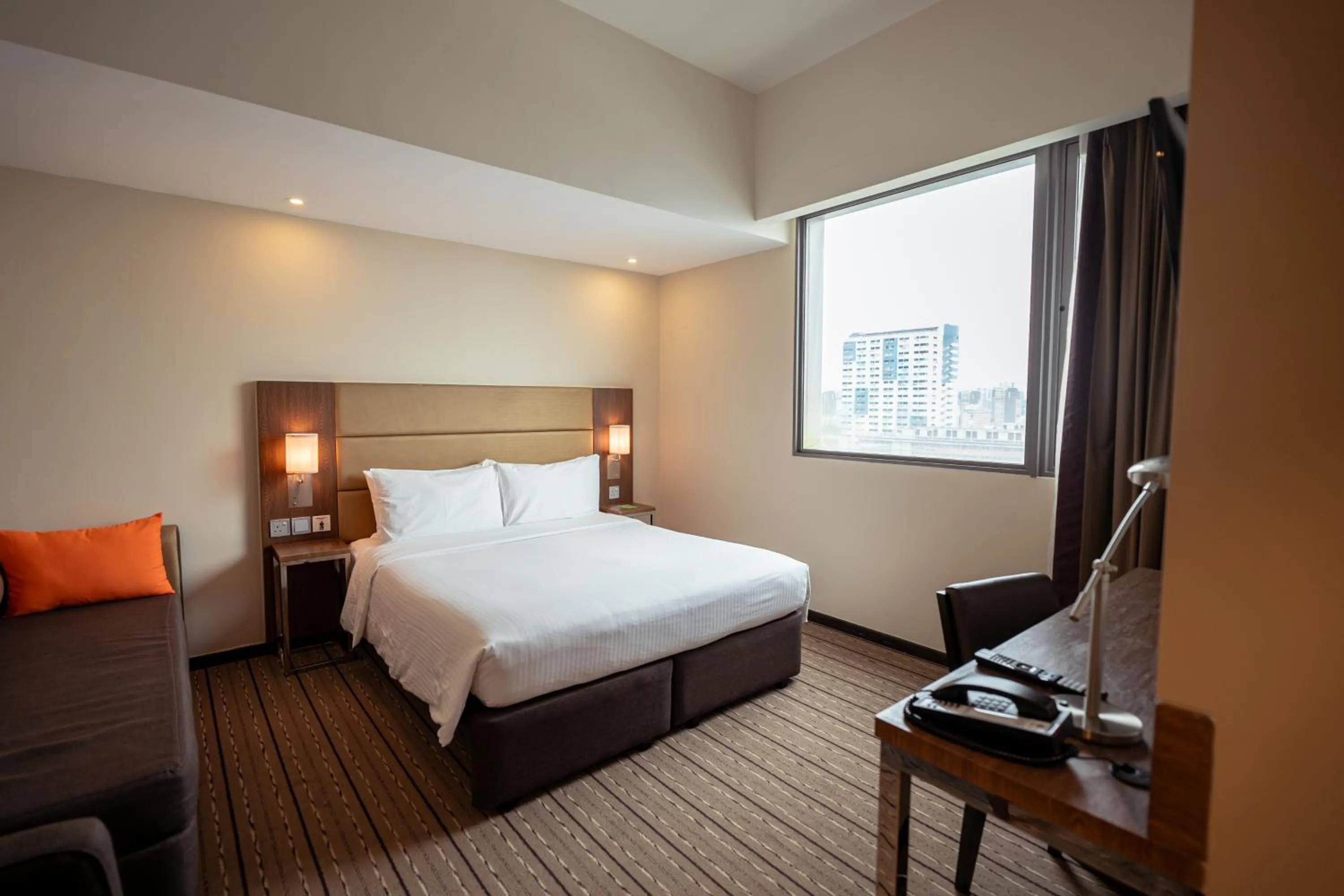 Bedroom, Bed in Hotel Traveltine Downtown Singapore, Trademark Collection