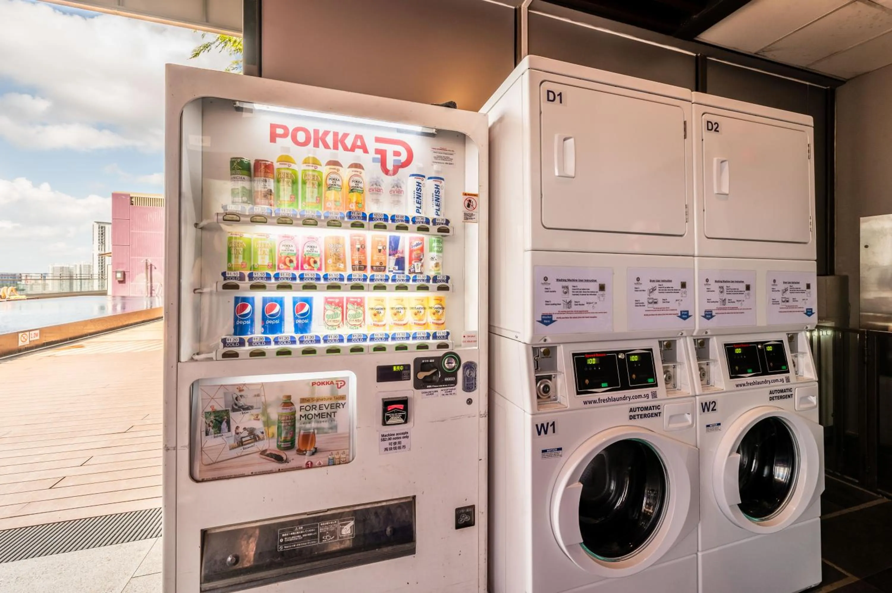 vending machine in Hotel Traveltine Downtown Singapore, Trademark Collection