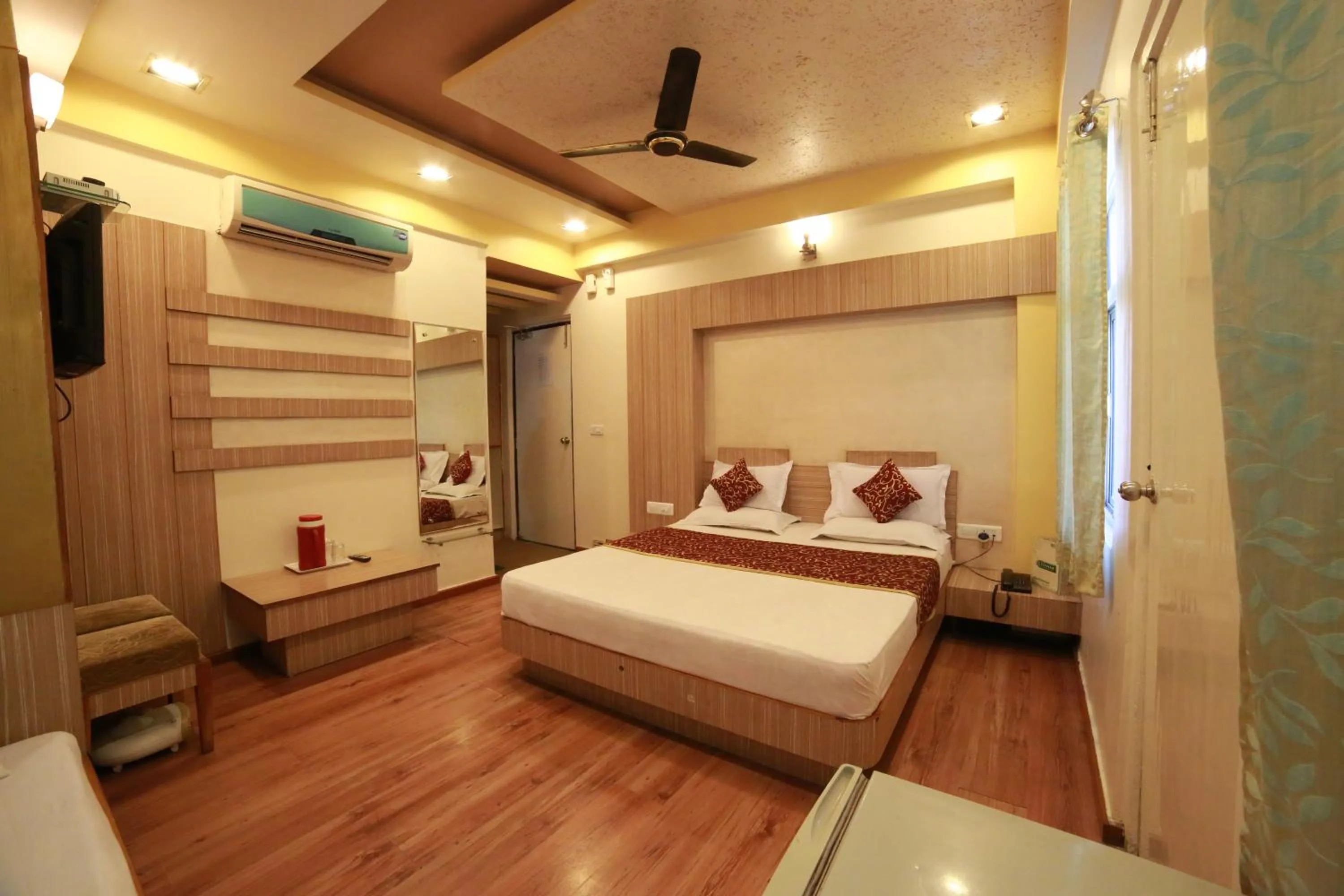 Photo of the whole room, Bed in Hotel Vishram