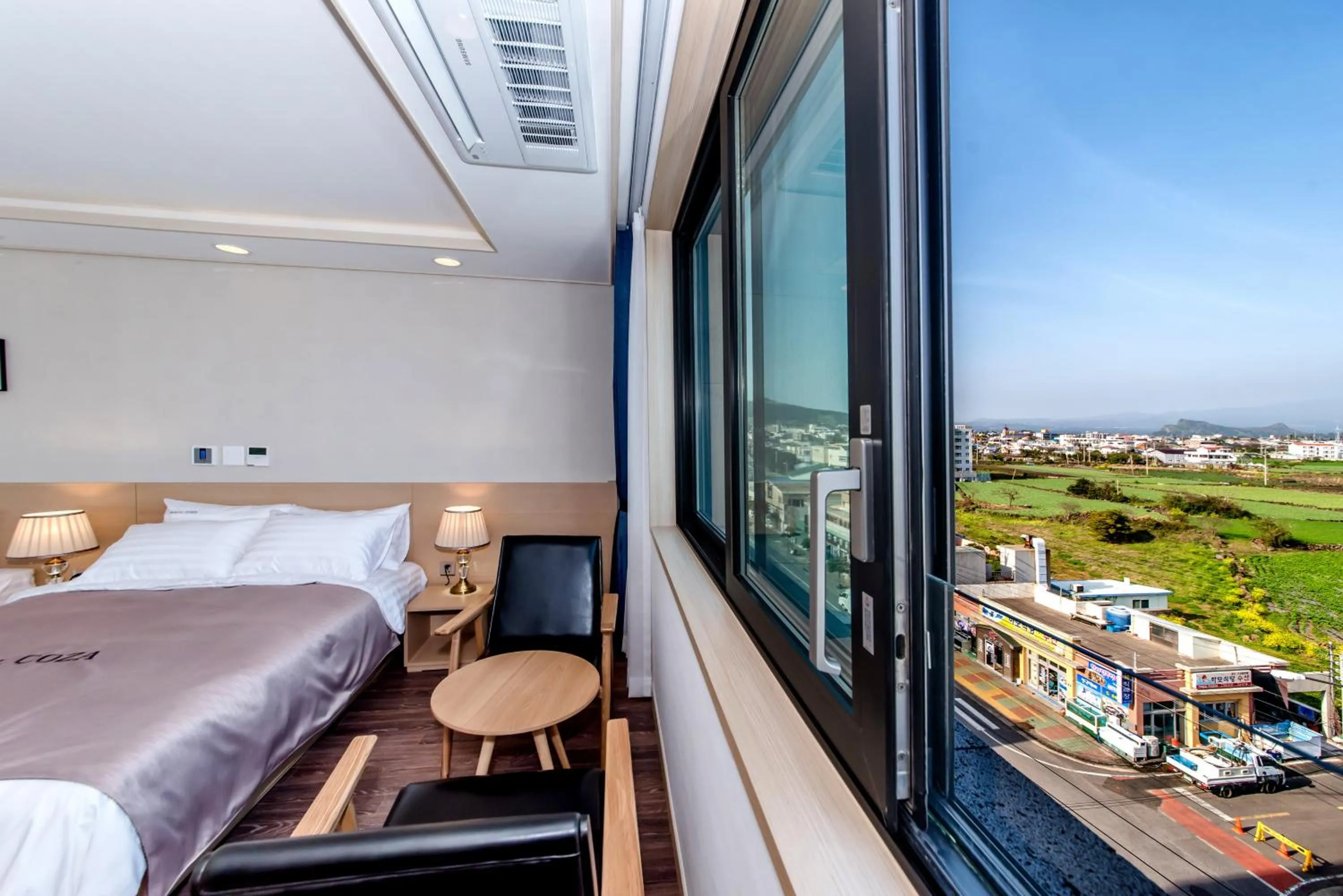 View (from property/room), Bed in Seawater Spa Hotel Coza