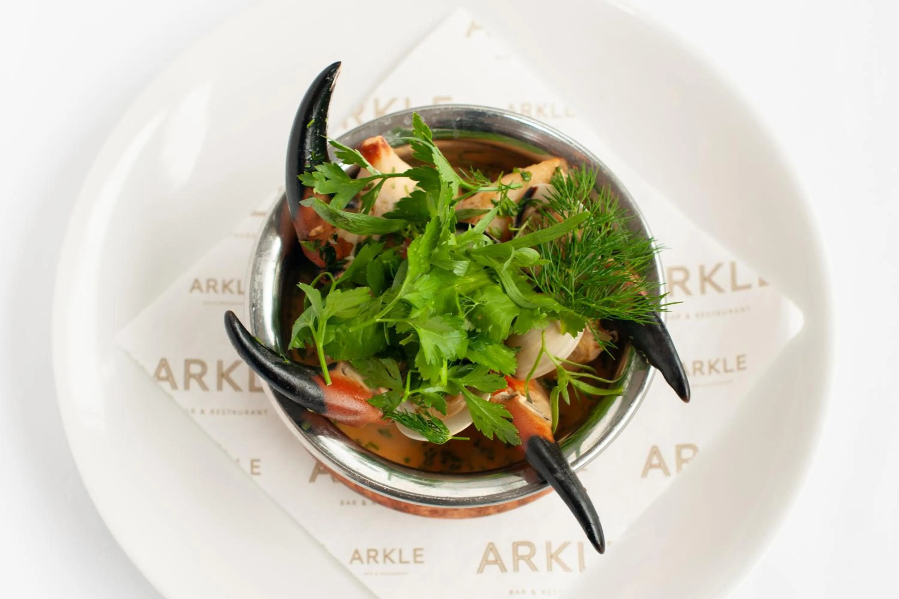 Food and drinks in Glenroyal Hotel