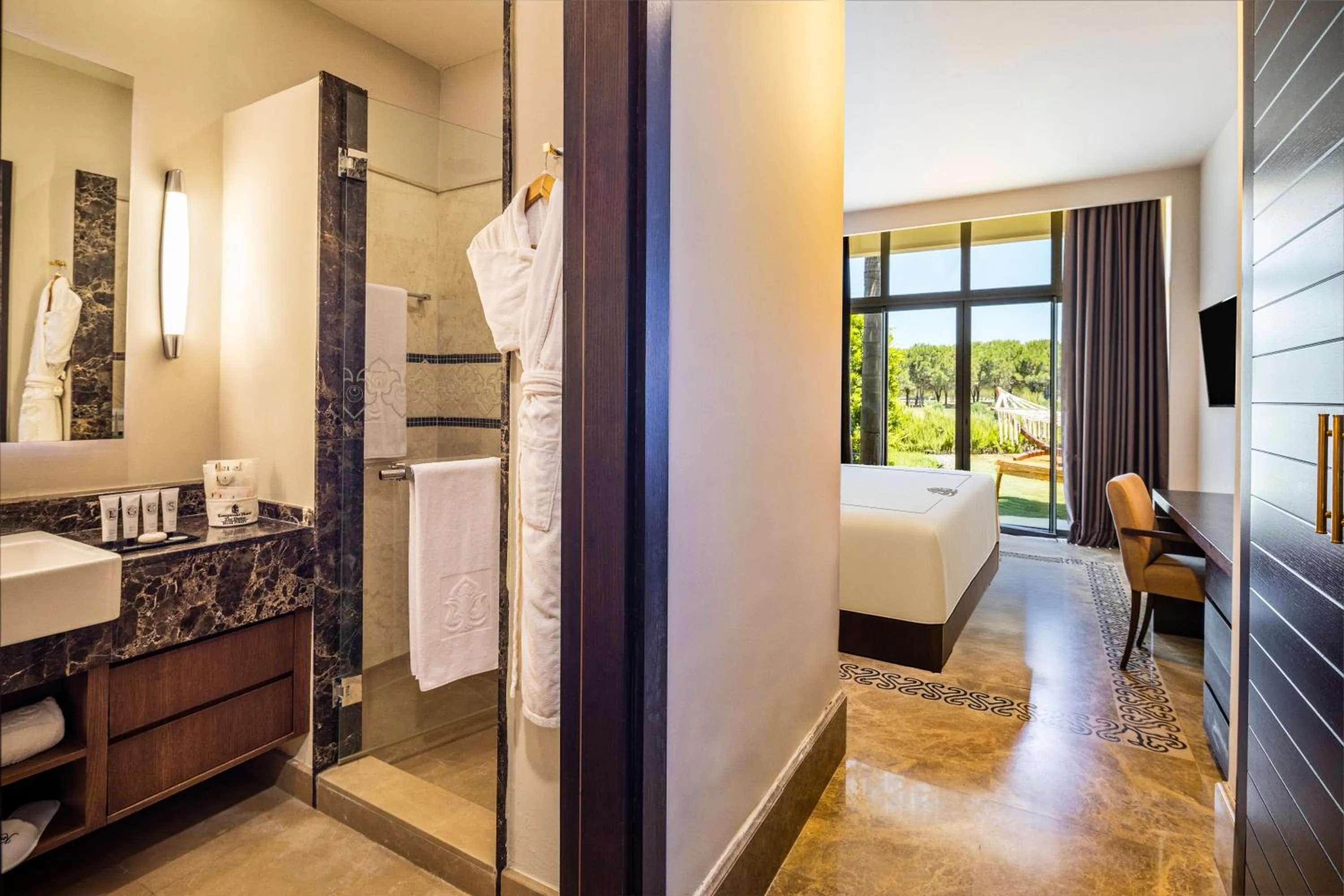 Bedroom, Bed in Kempinski Hotel The Dome Belek