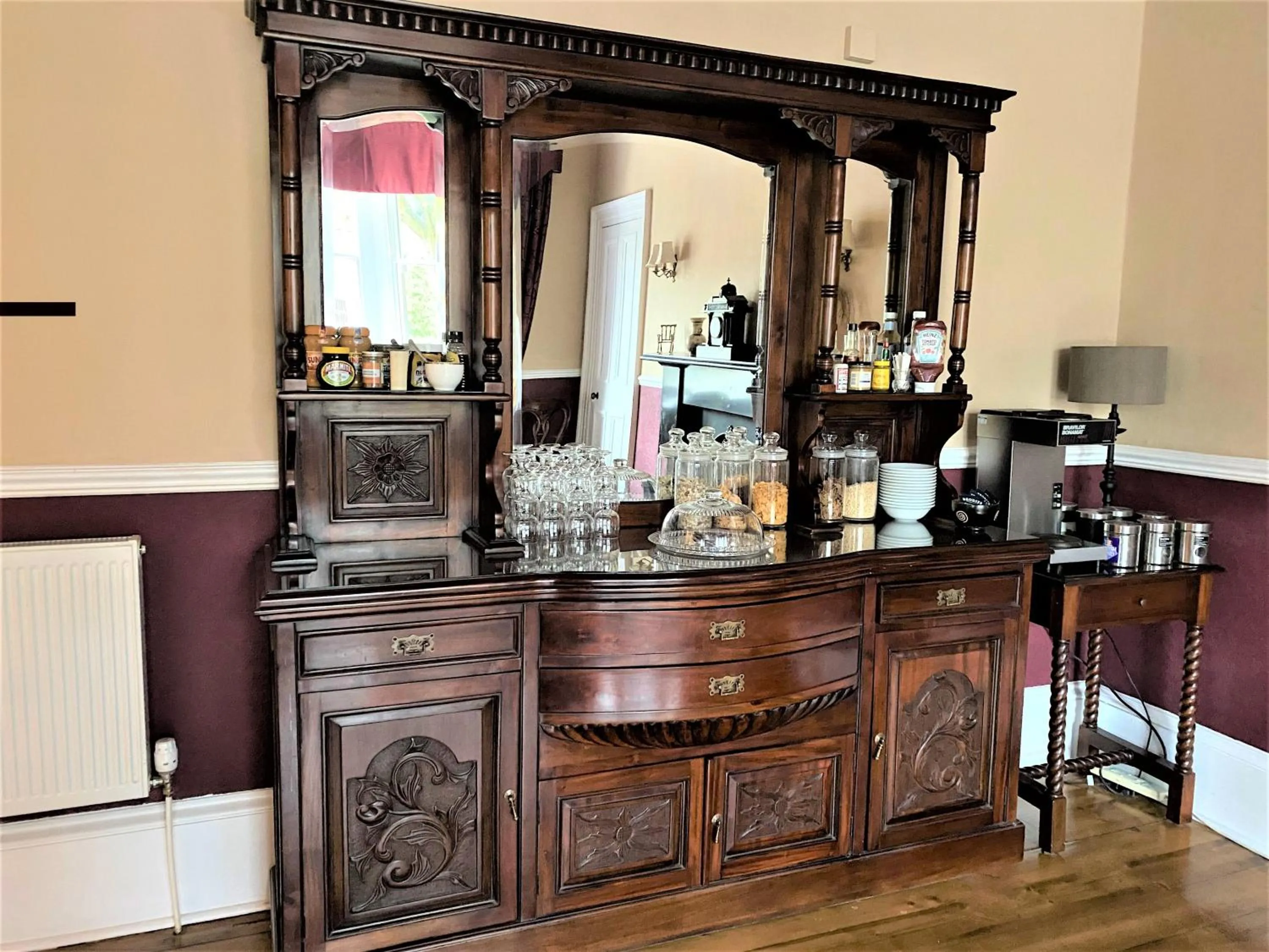 Restaurant/places to eat in Glenalmond House