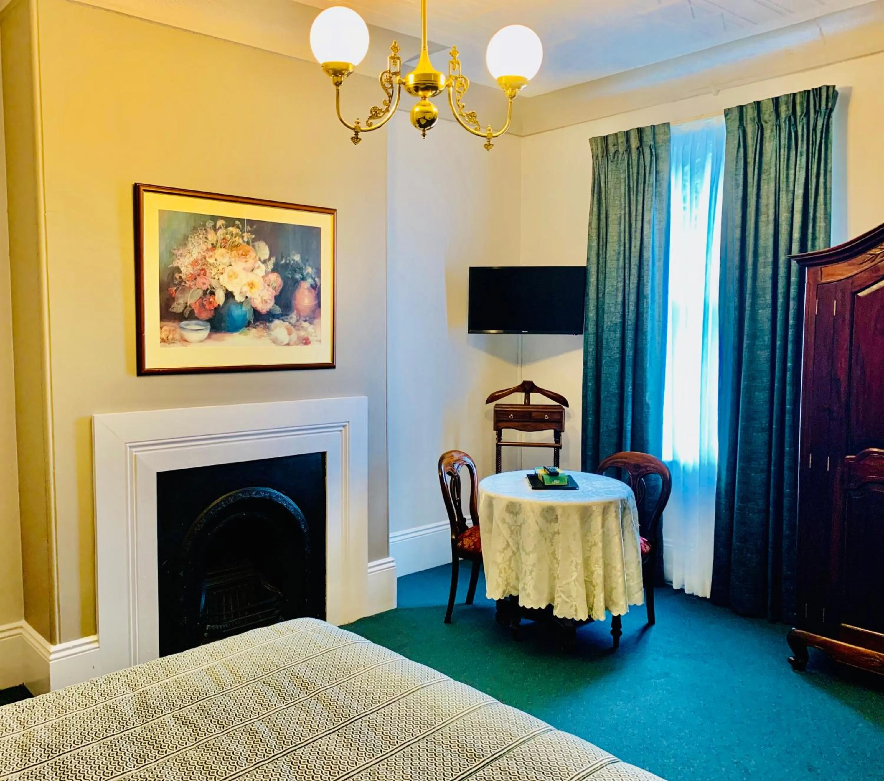 Bedroom, Bed in Avonmore On The Park Boutique Hotel