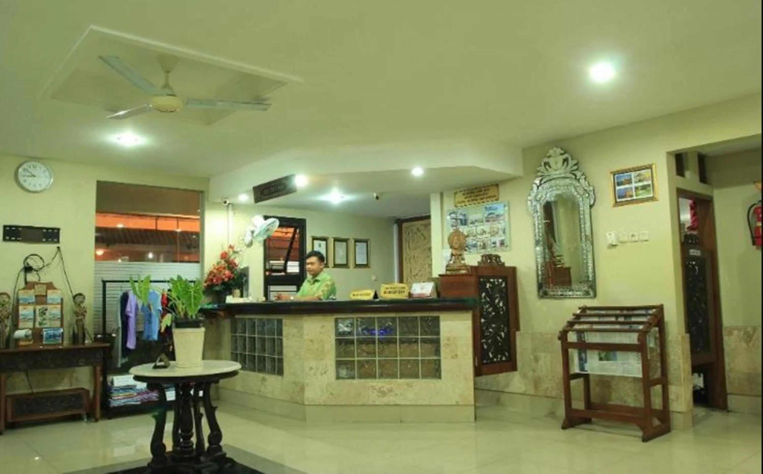 Communal lounge/ TV room in Hotel Mataram 2 Malioboro
