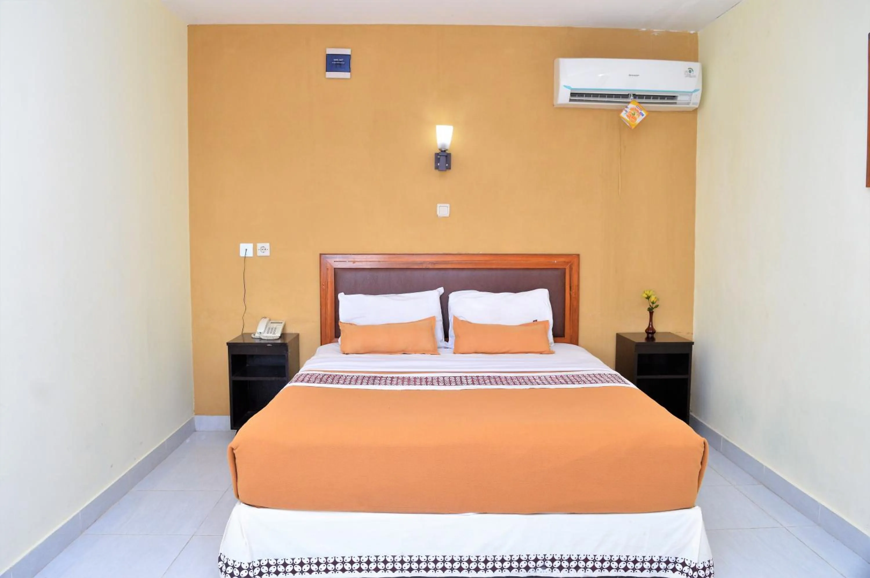 Bed in Hotel Mataram 2 Malioboro