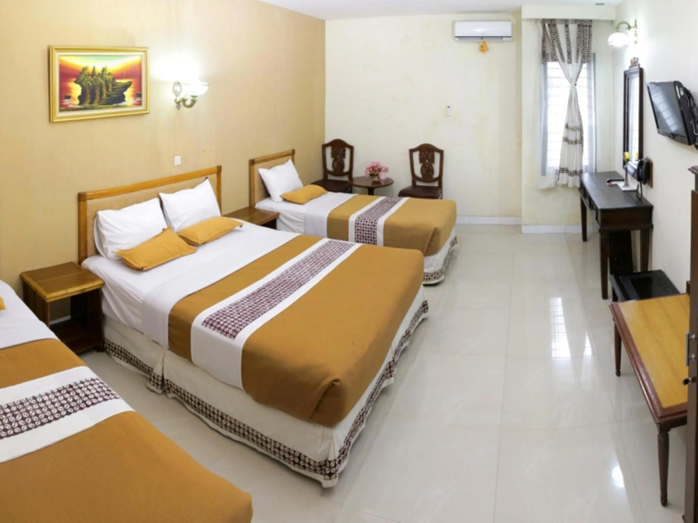 Photo of the whole room, Bed in Hotel Mataram 2 Malioboro