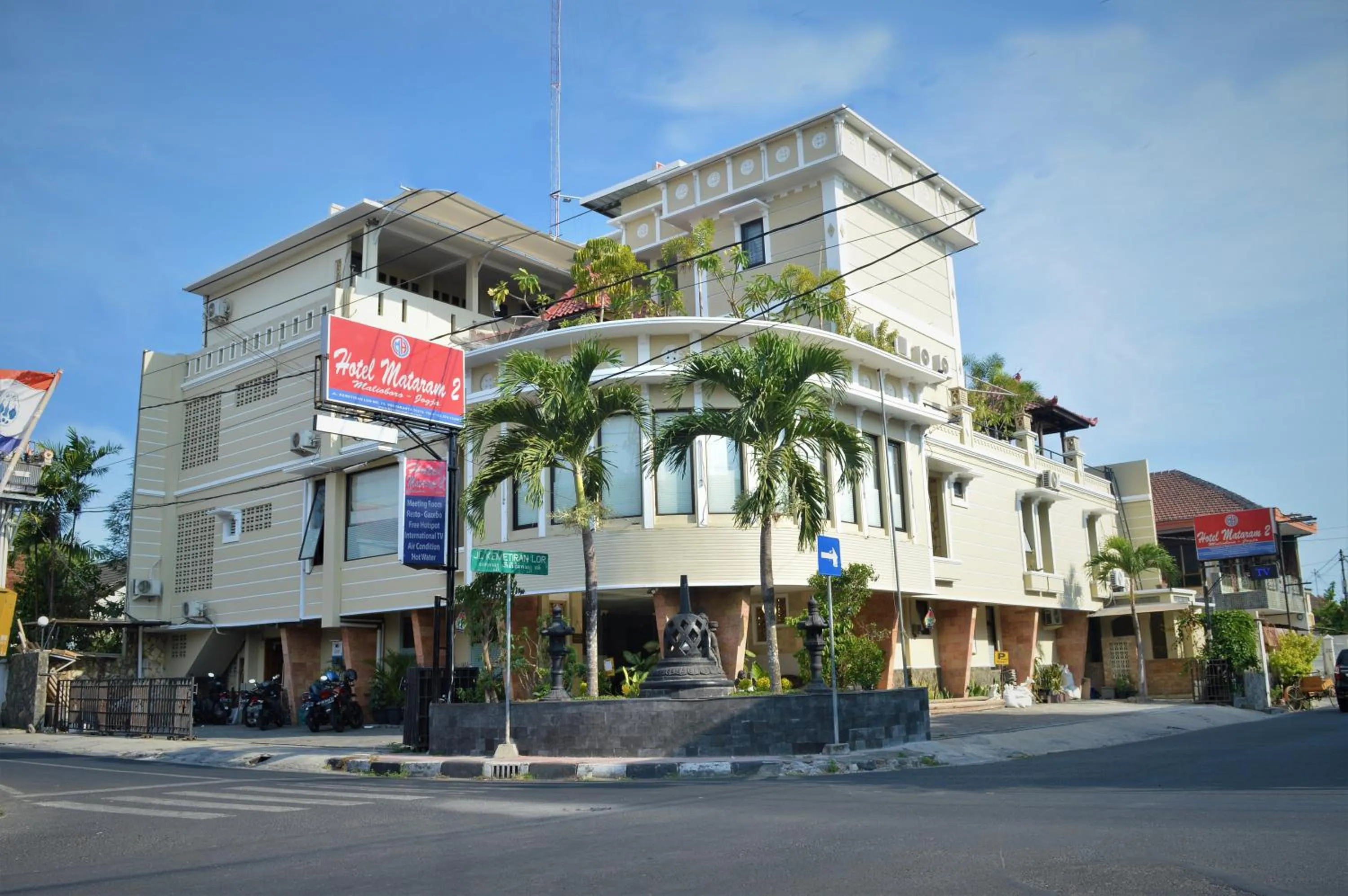 Property building in Hotel Mataram 2 Malioboro