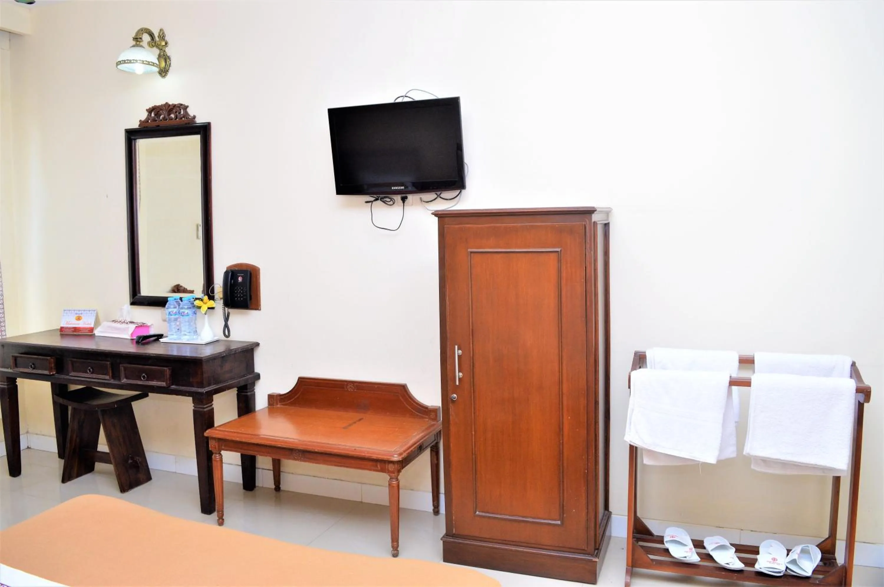 Bed in Hotel Mataram 2 Malioboro