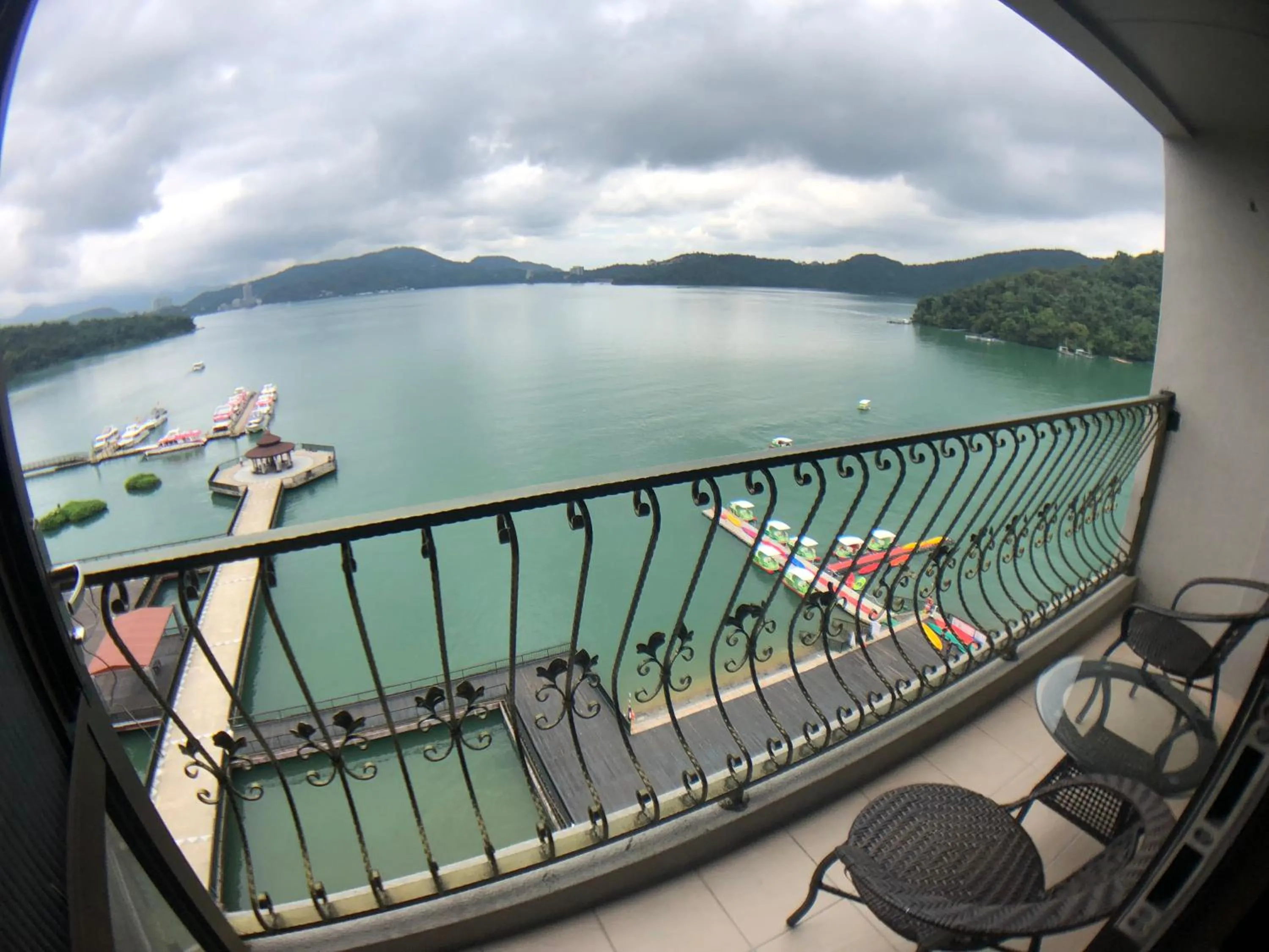 Balcony/Terrace in Ming Yue Hu Hotel