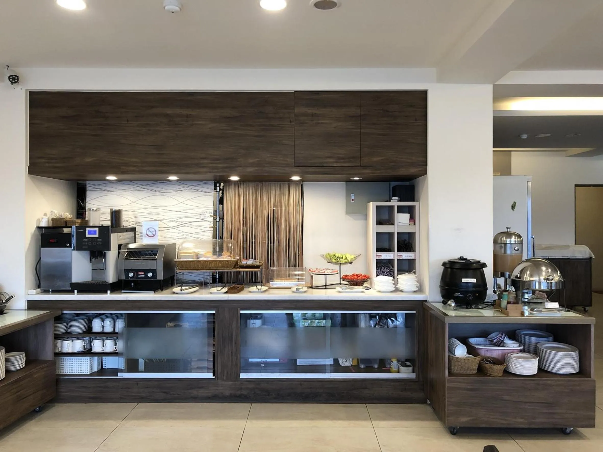 Breakfast in Ming Yue Hu Hotel