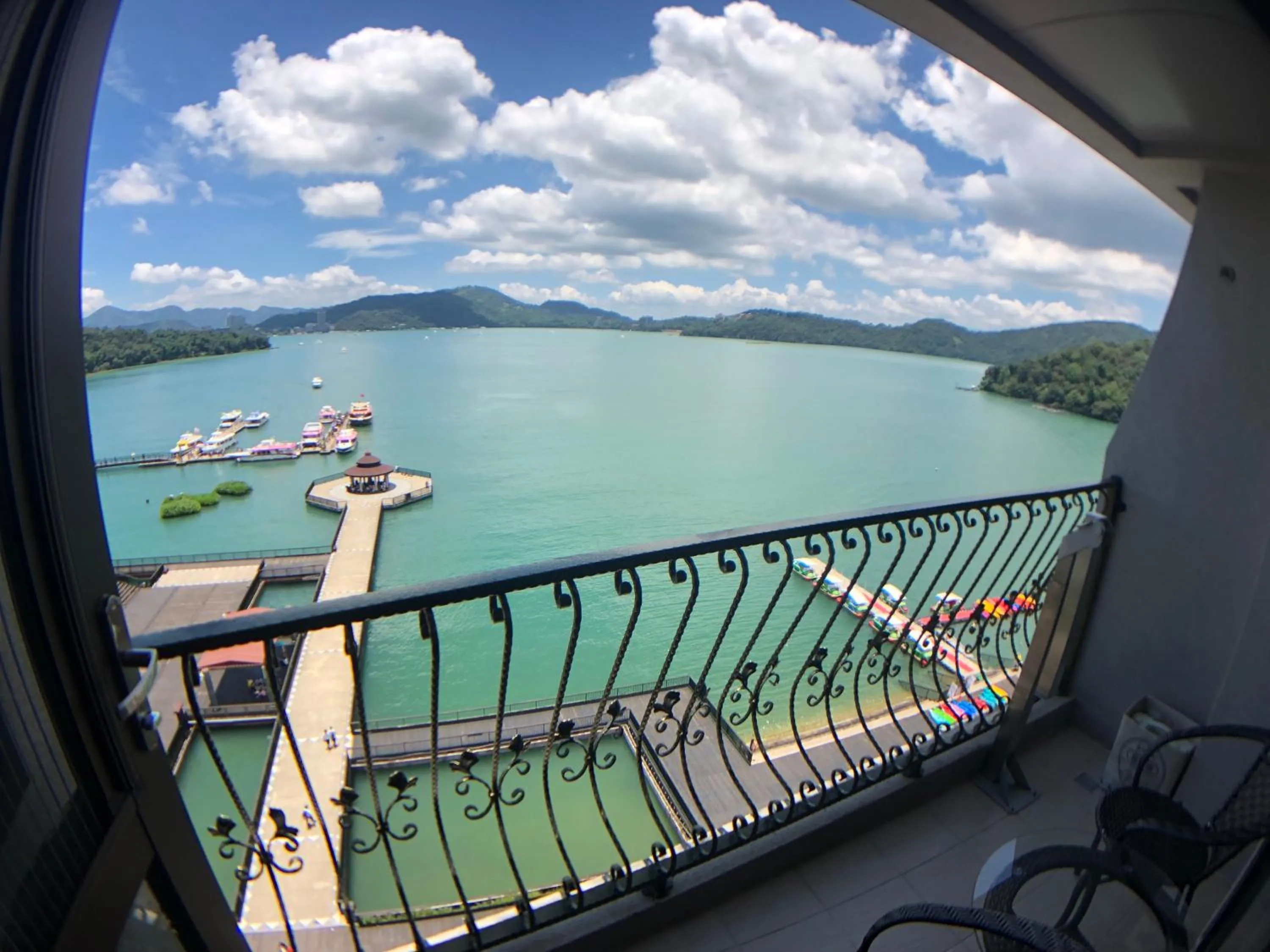 Lake view in Ming Yue Hu Hotel