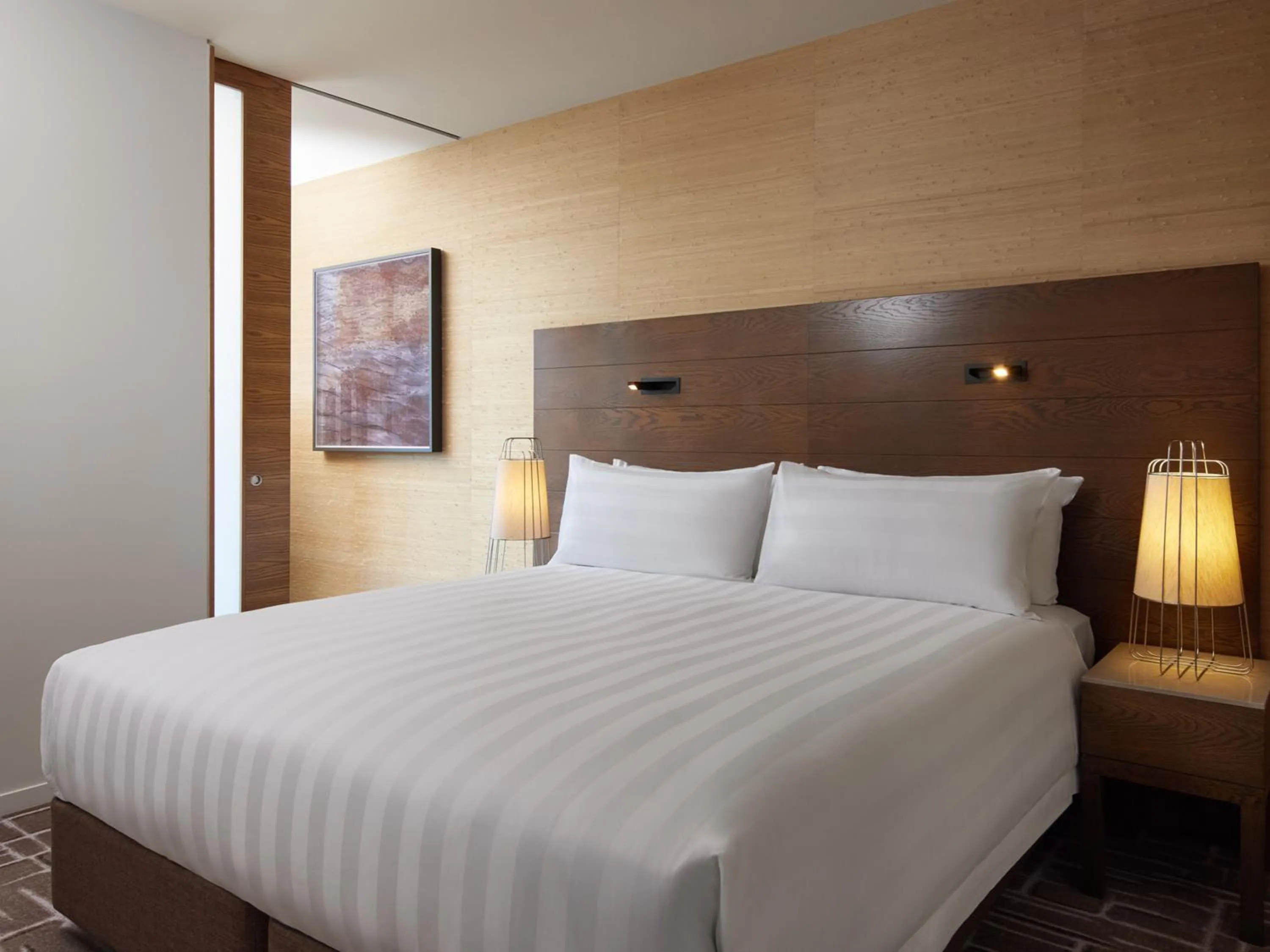 Bedroom, Bed in Pan Pacific Melbourne