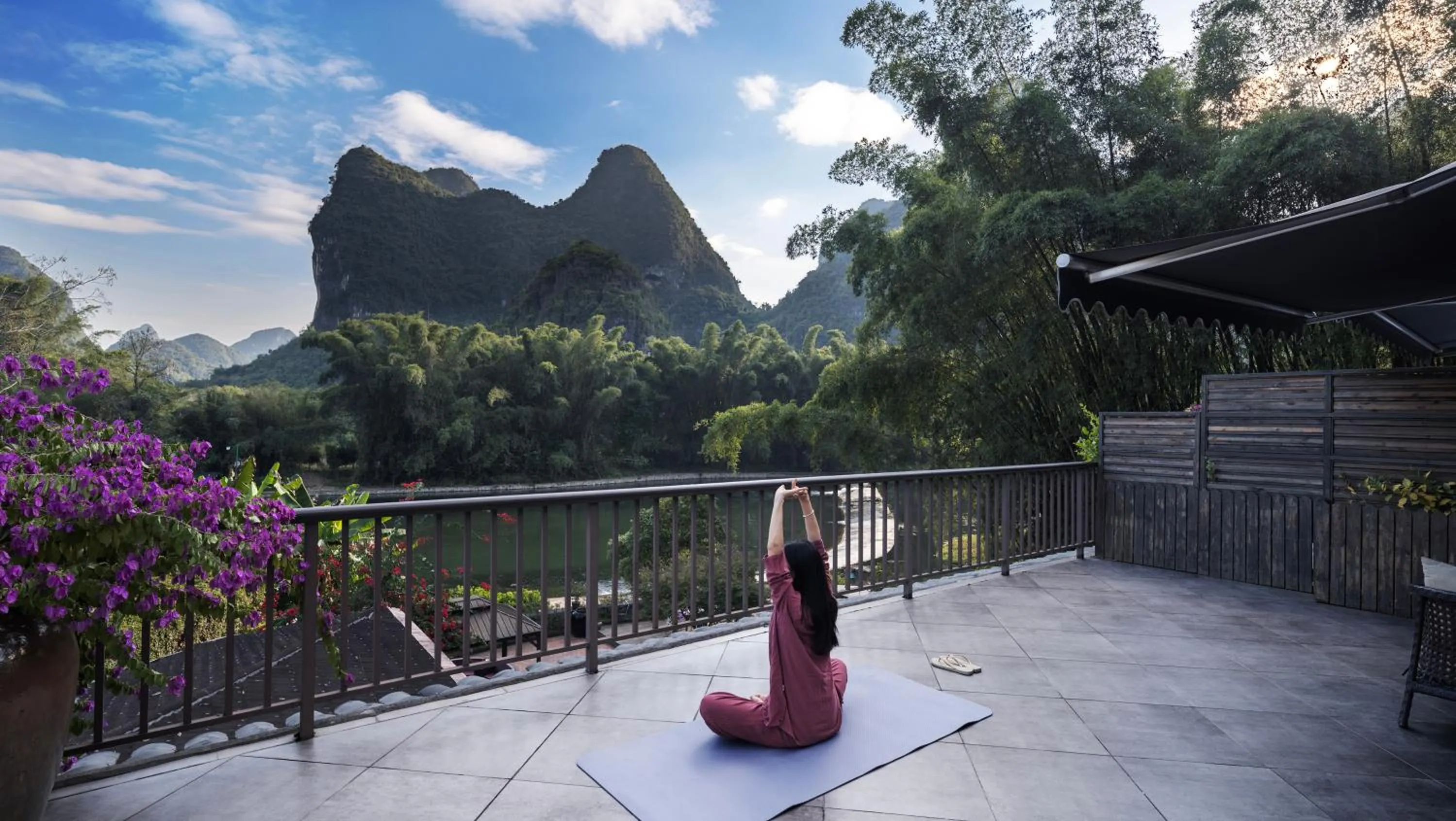 People in Yangshuo The Apsara Lodge
