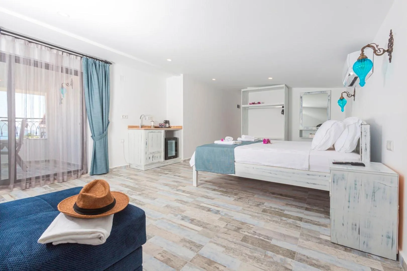 Decorative detail, Bed in Payam Hotel