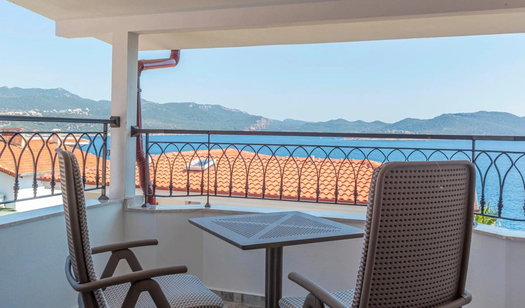 Balcony/Terrace in Payam Hotel