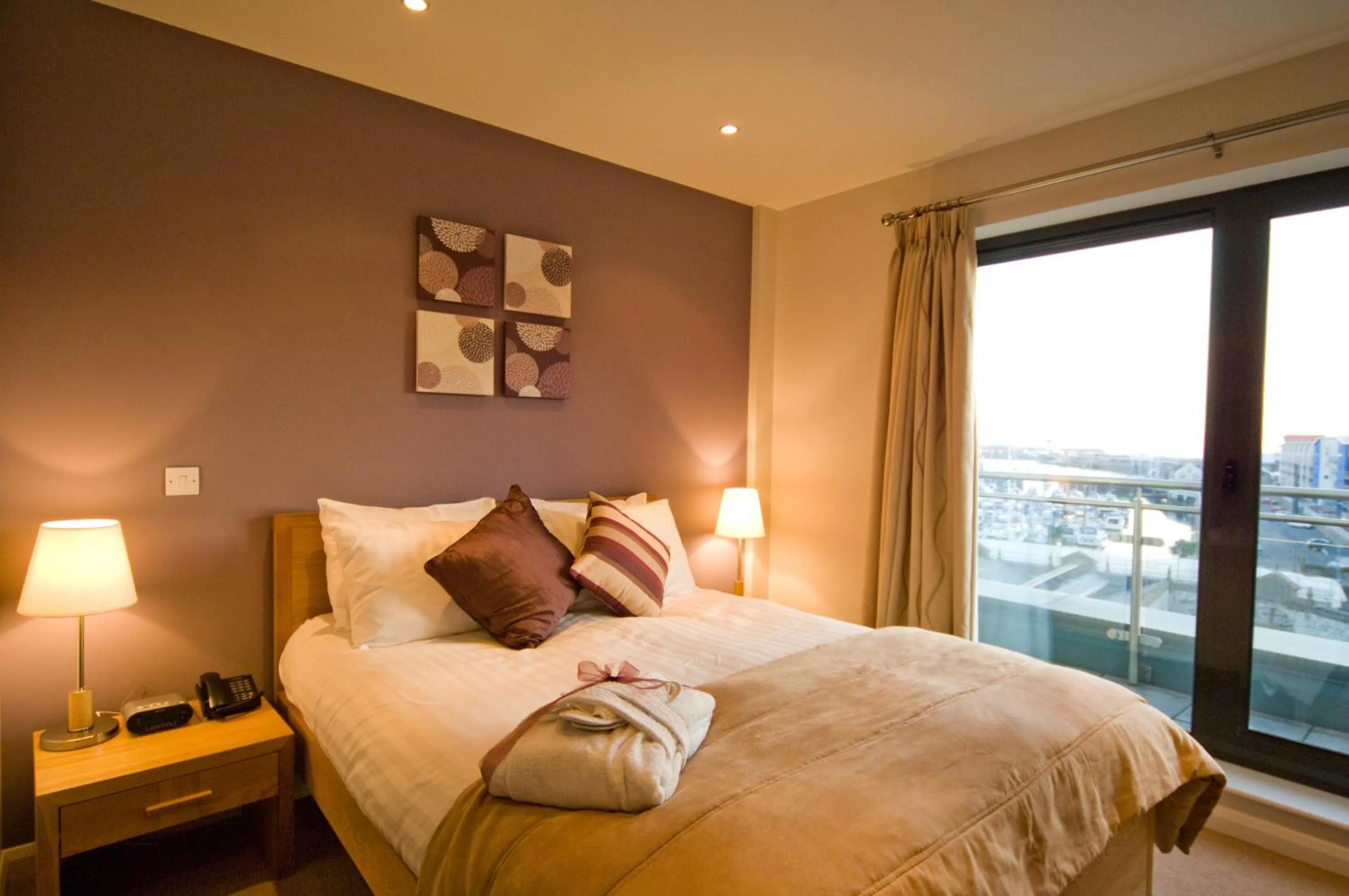 View (from property/room), Bed in Liberty Wharf Apartments