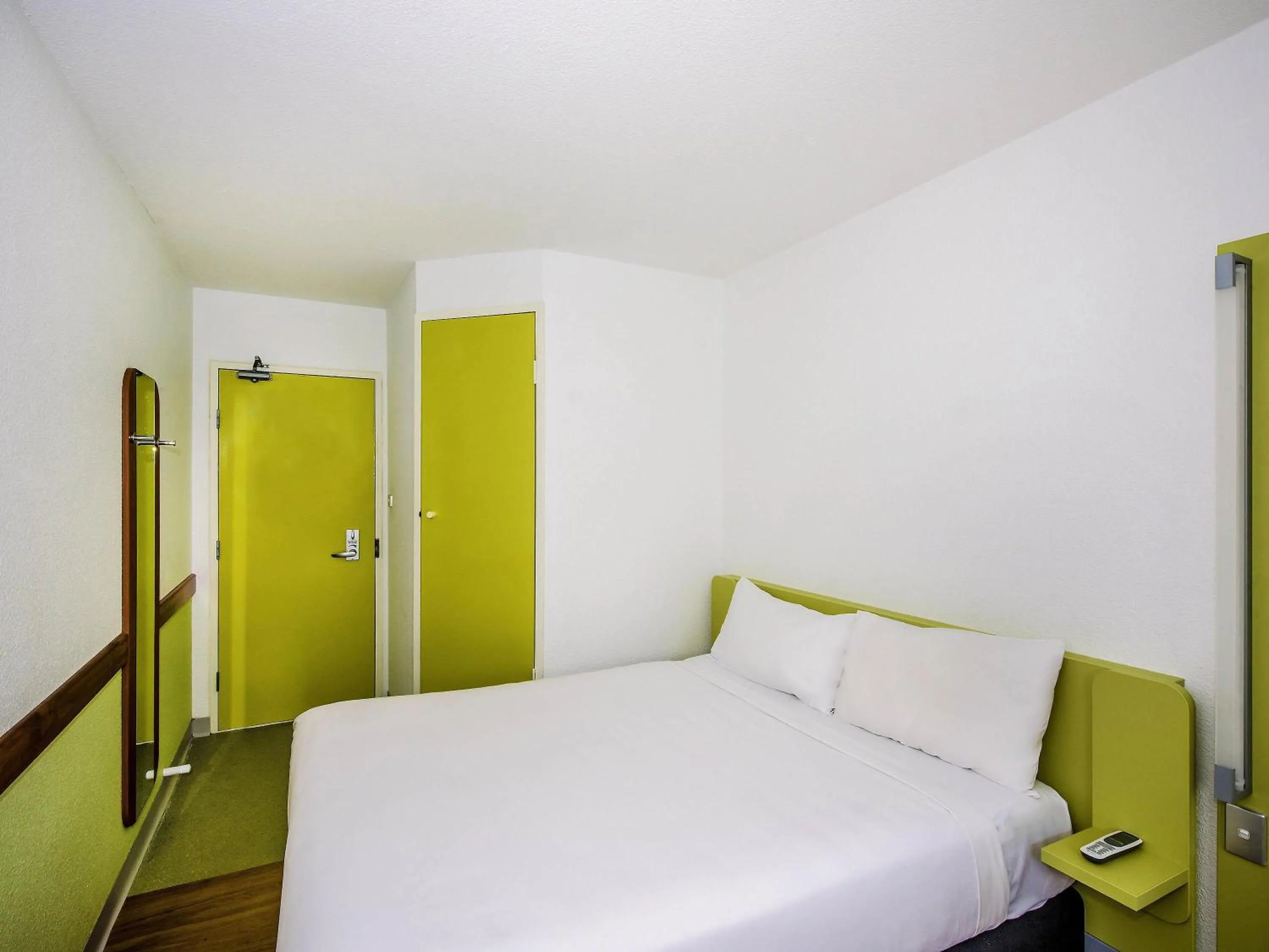 Bedroom, Bed in ibis Budget - St Peters