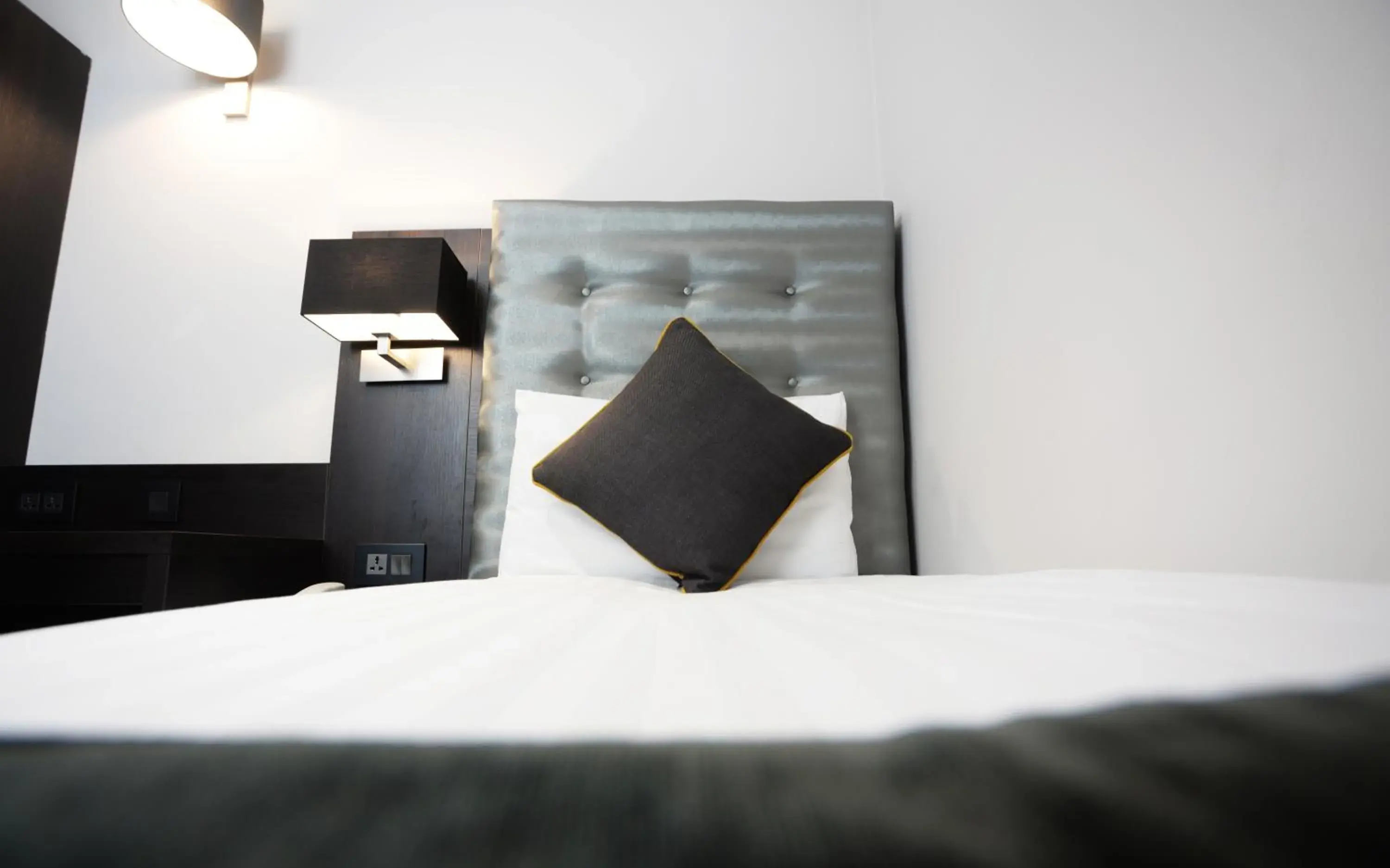 Single Room with private toilet and shower in The 29 London Single Room with private toilet and shower in The 29 London