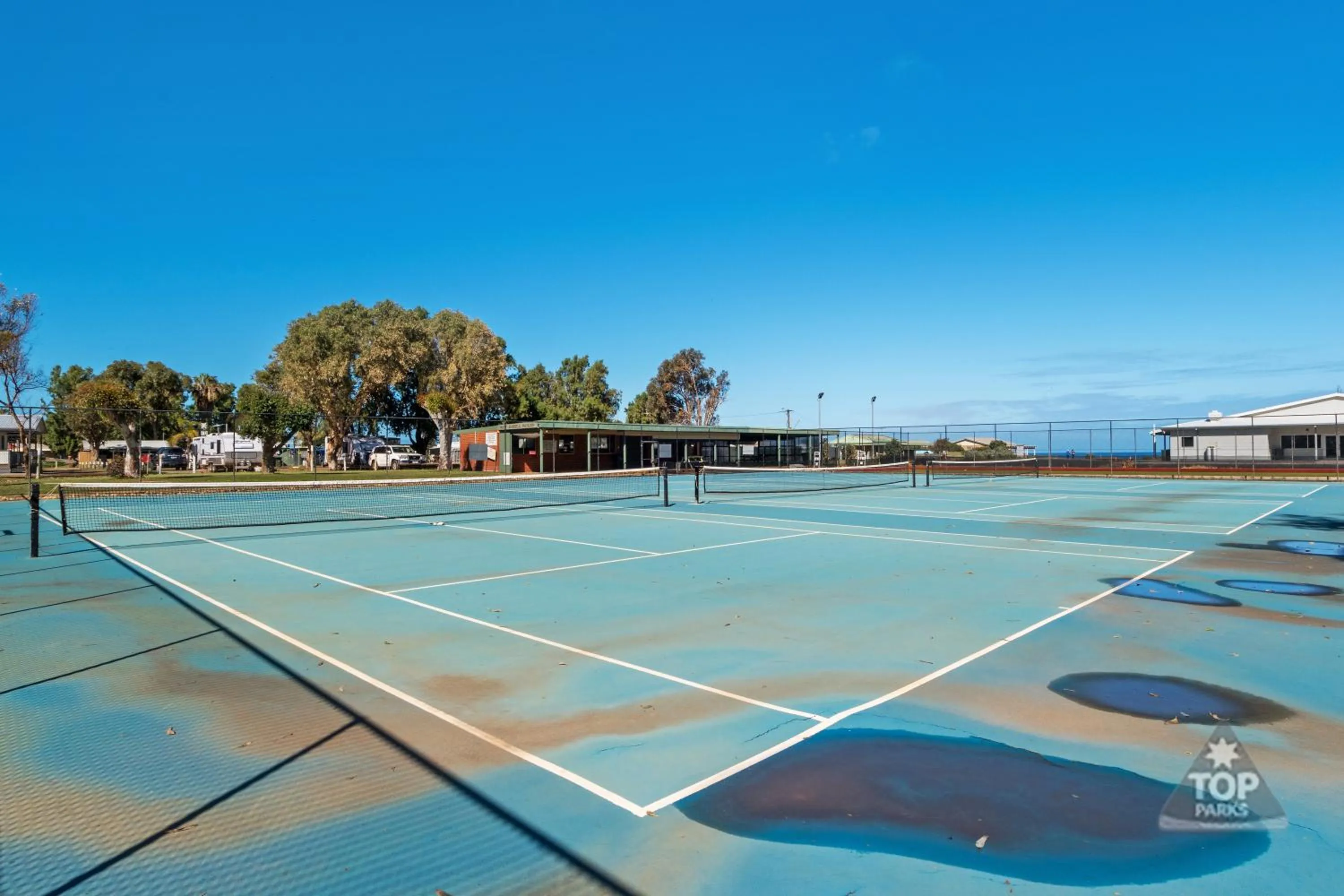 Tennis court in Horrocks Beach Caravan Park