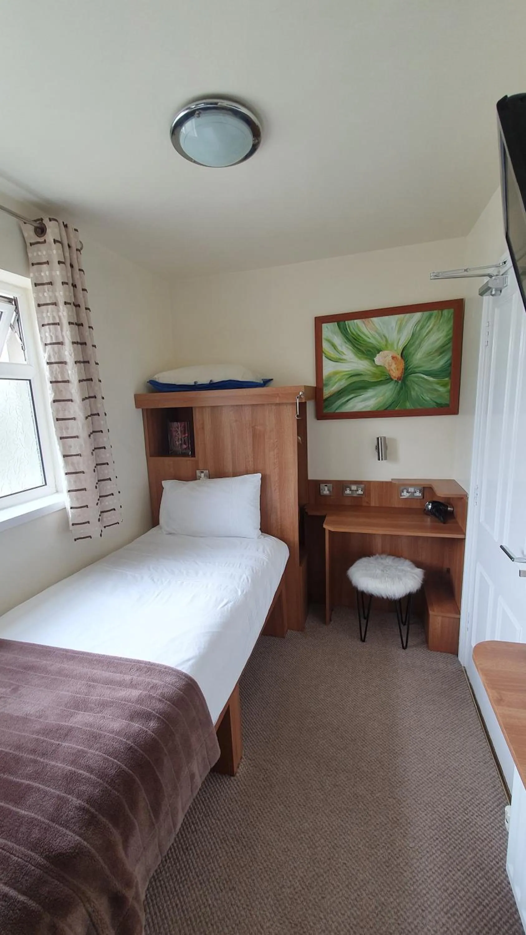 Bedroom, Bed in Rose Park House