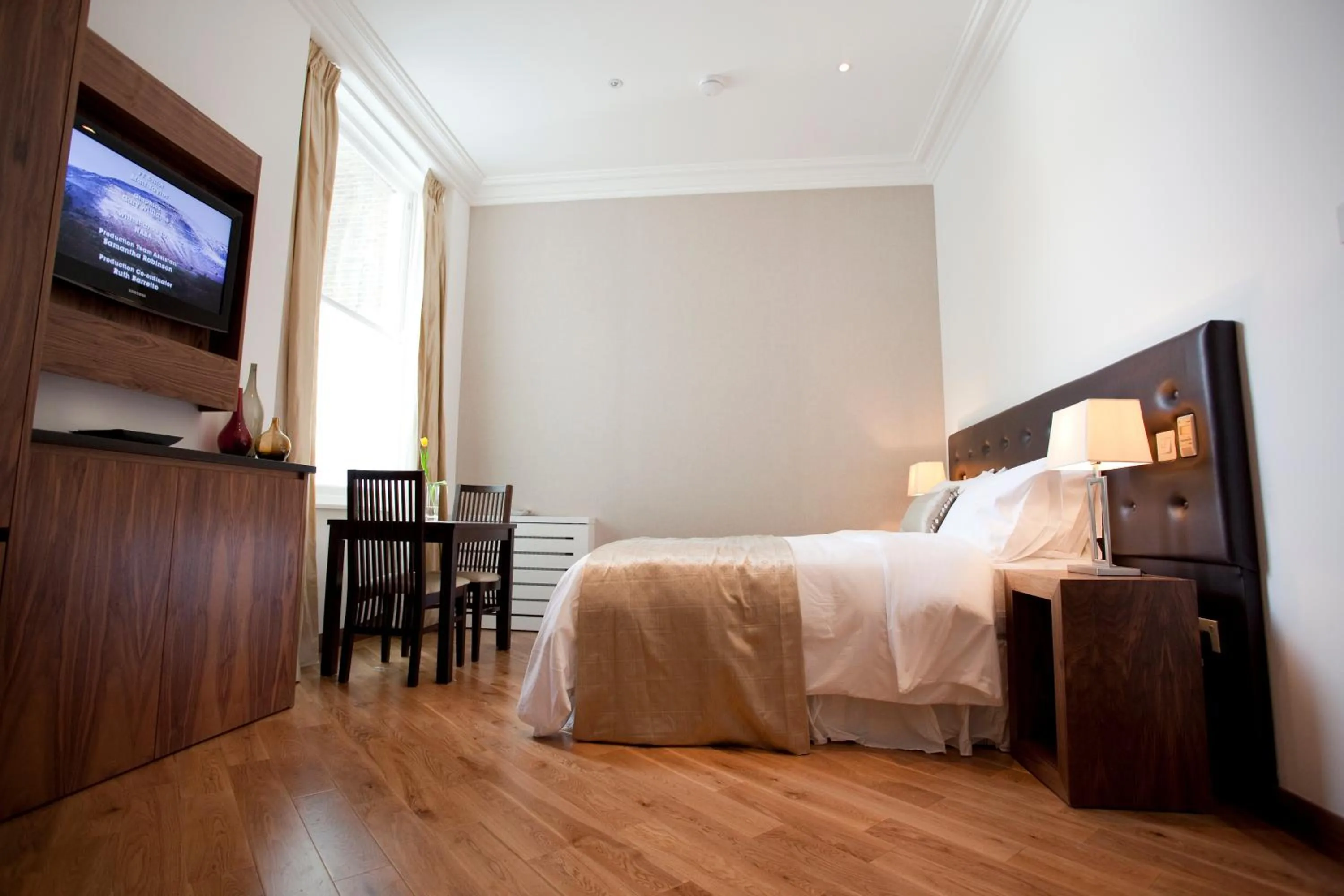 Bed in Presidential Apartments Kensington