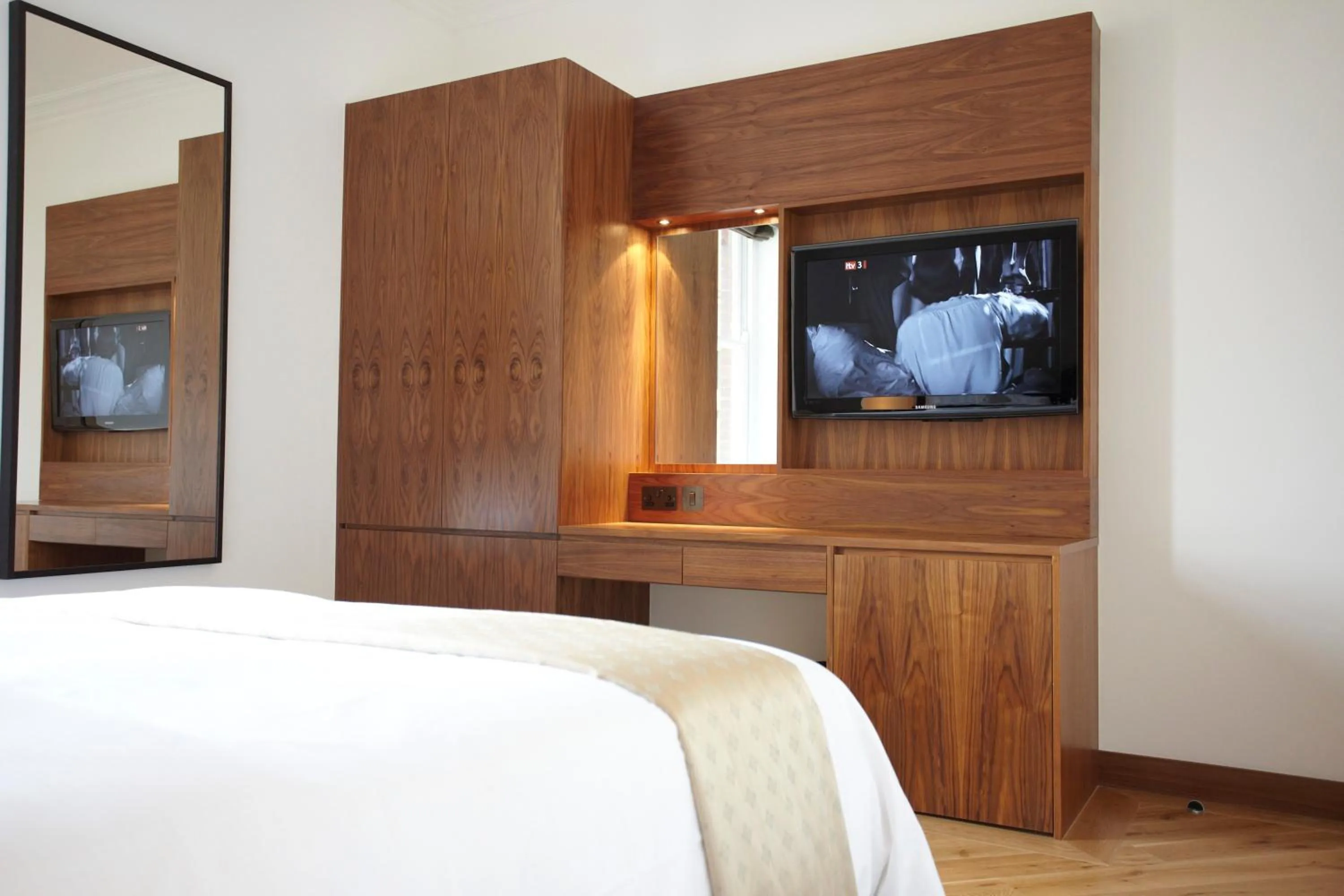 Bed in Presidential Apartments Kensington