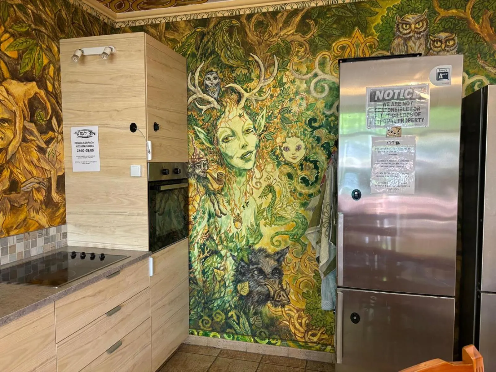 Communal lounge/ TV room in Hostel Los Duendes del Sur