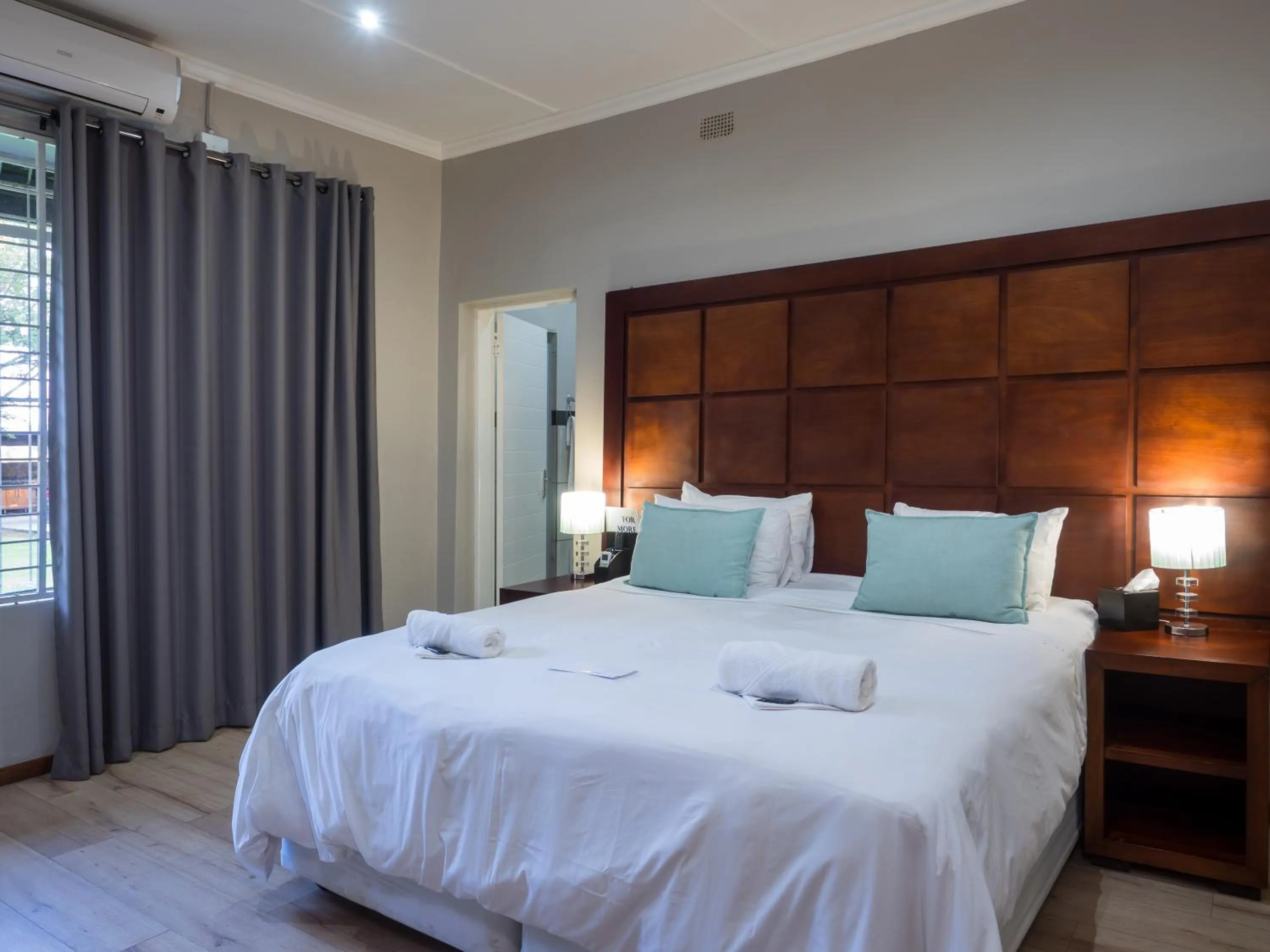 Bedroom, Bed in Hotel @ Secunda