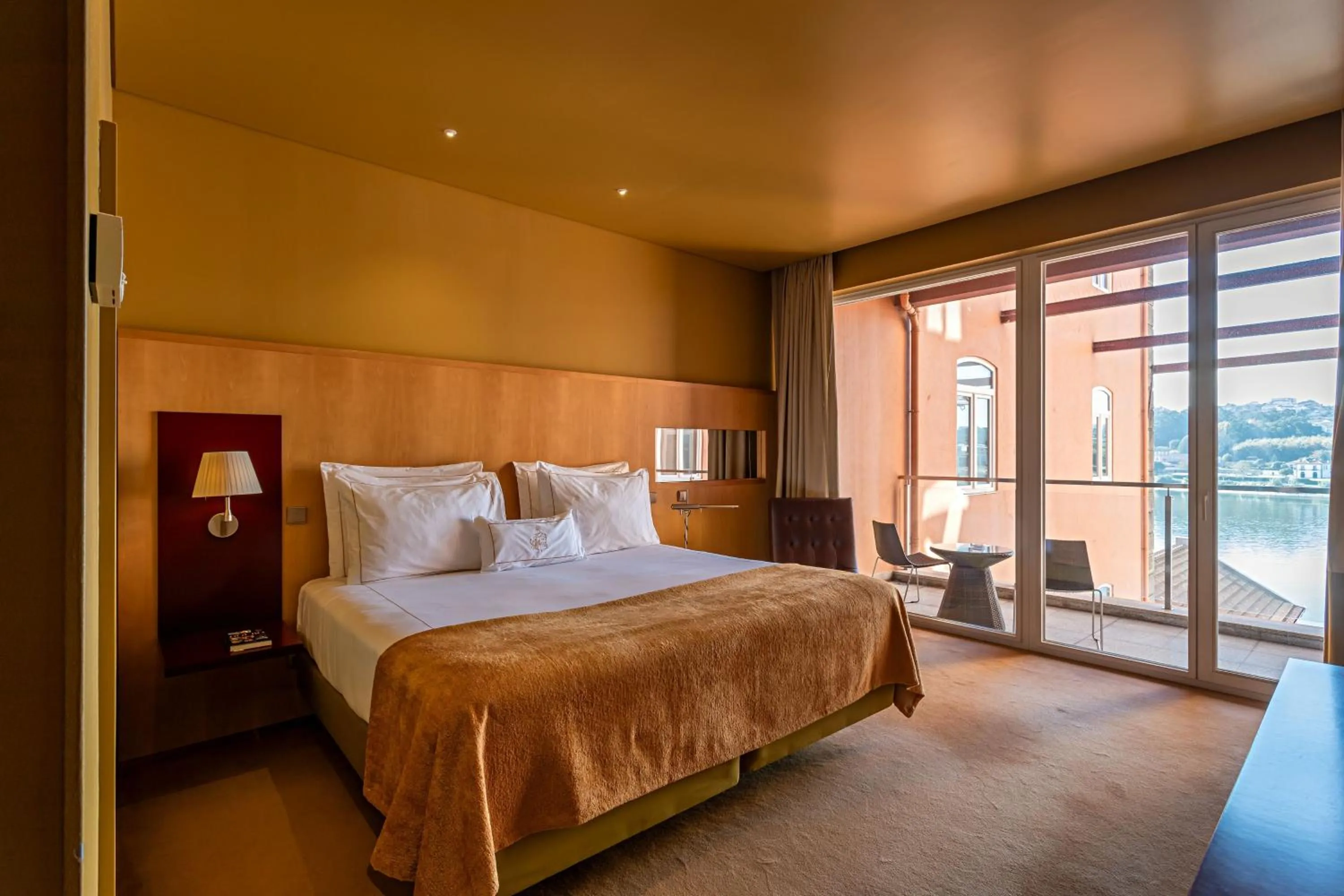 Bed in Pestana Palacio do Freixo, Pousada & National Monument - The Leading Hotels of the World