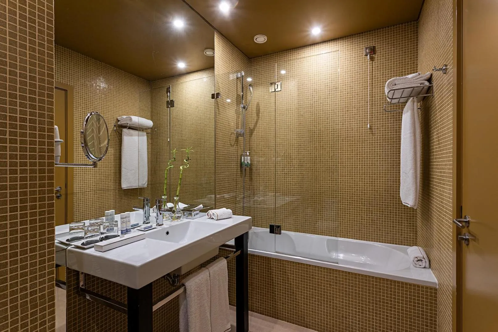 Bathroom in Pestana Palacio do Freixo, Pousada & National Monument - The Leading Hotels of the World