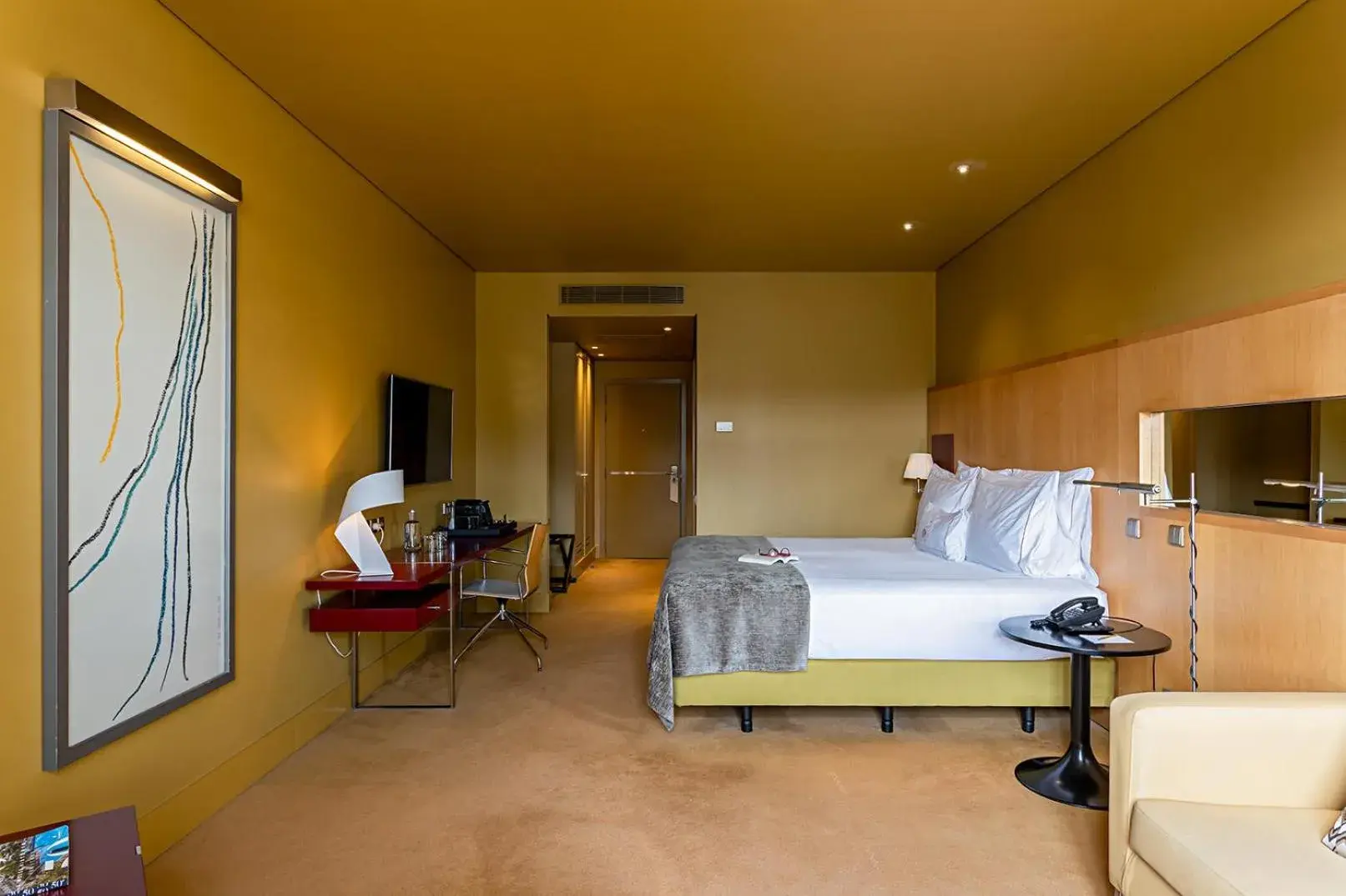 Superior Twin Room in Pestana Palacio do Freixo, Pousada & National Monument - The Leading Hotels of the World Superior Twin Room in Pestana Palacio do Freixo, Pousada & National Monument - The Leading Hotels of the World