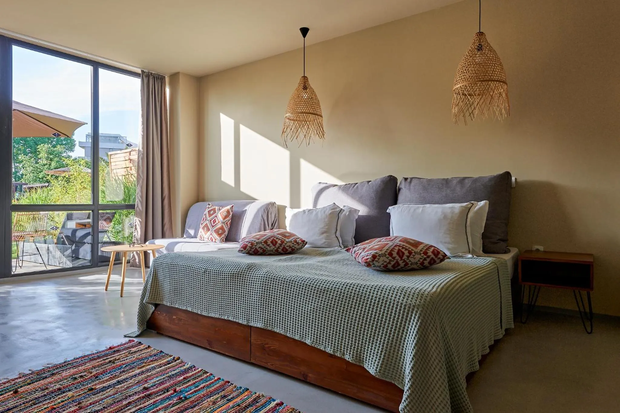 Living room, Bed in Sunny Beach Club - Adults Only #YouthfulVibes