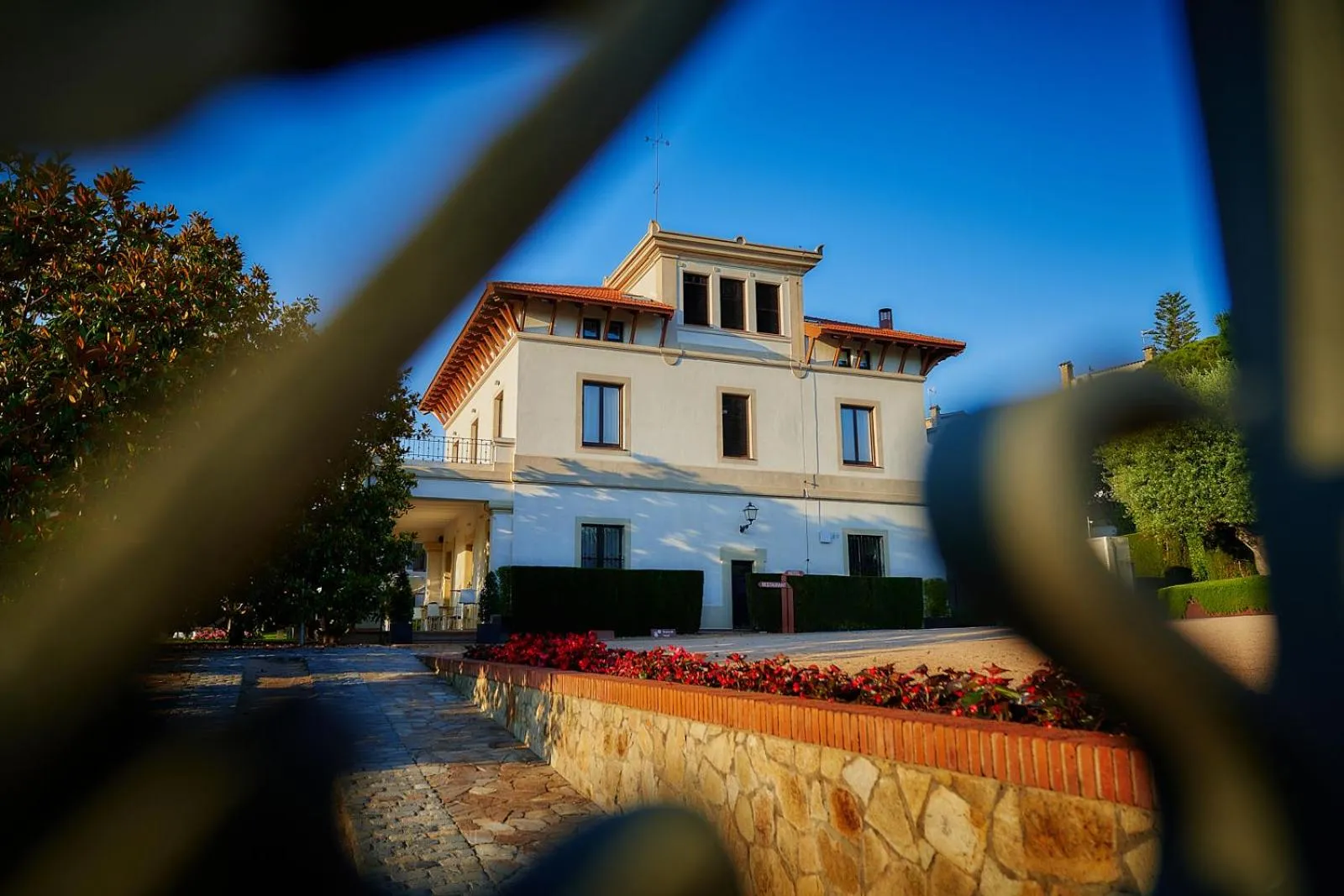 Property building in Hotel Arrey Alella