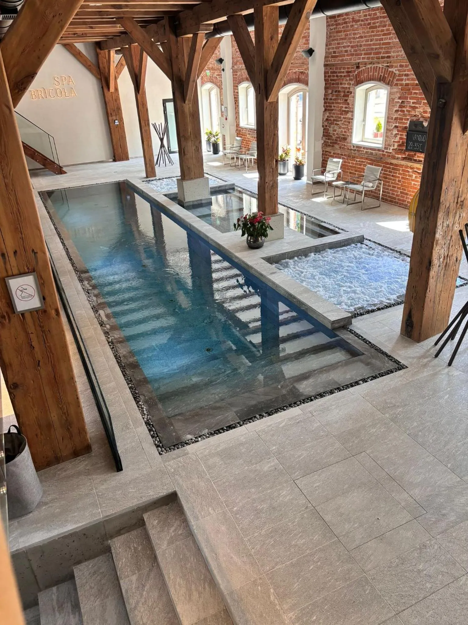 Pool view in Michaelson Boutique Hotel & SPA Brícoła